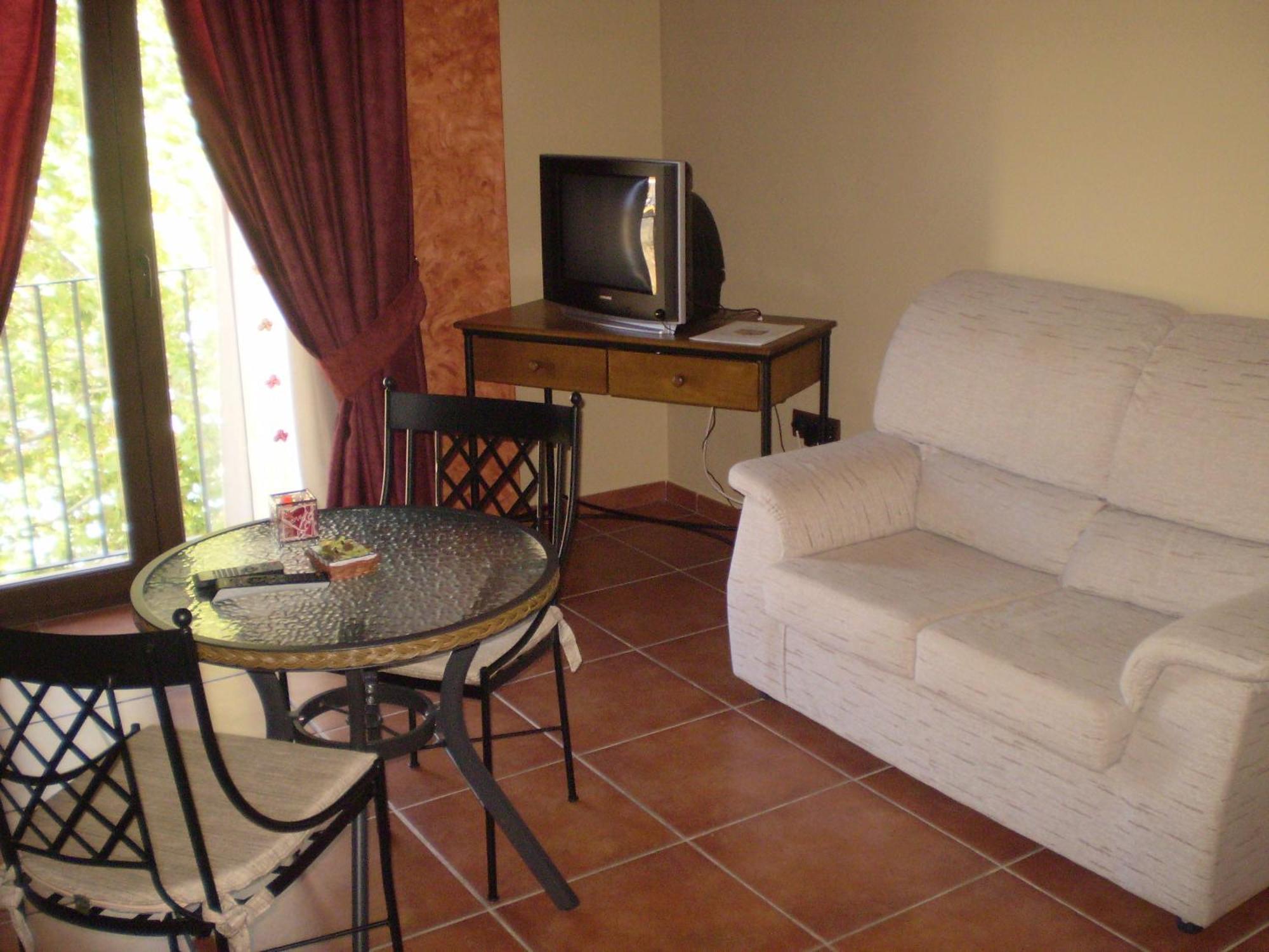 Hotel Balcon De Montes 3*