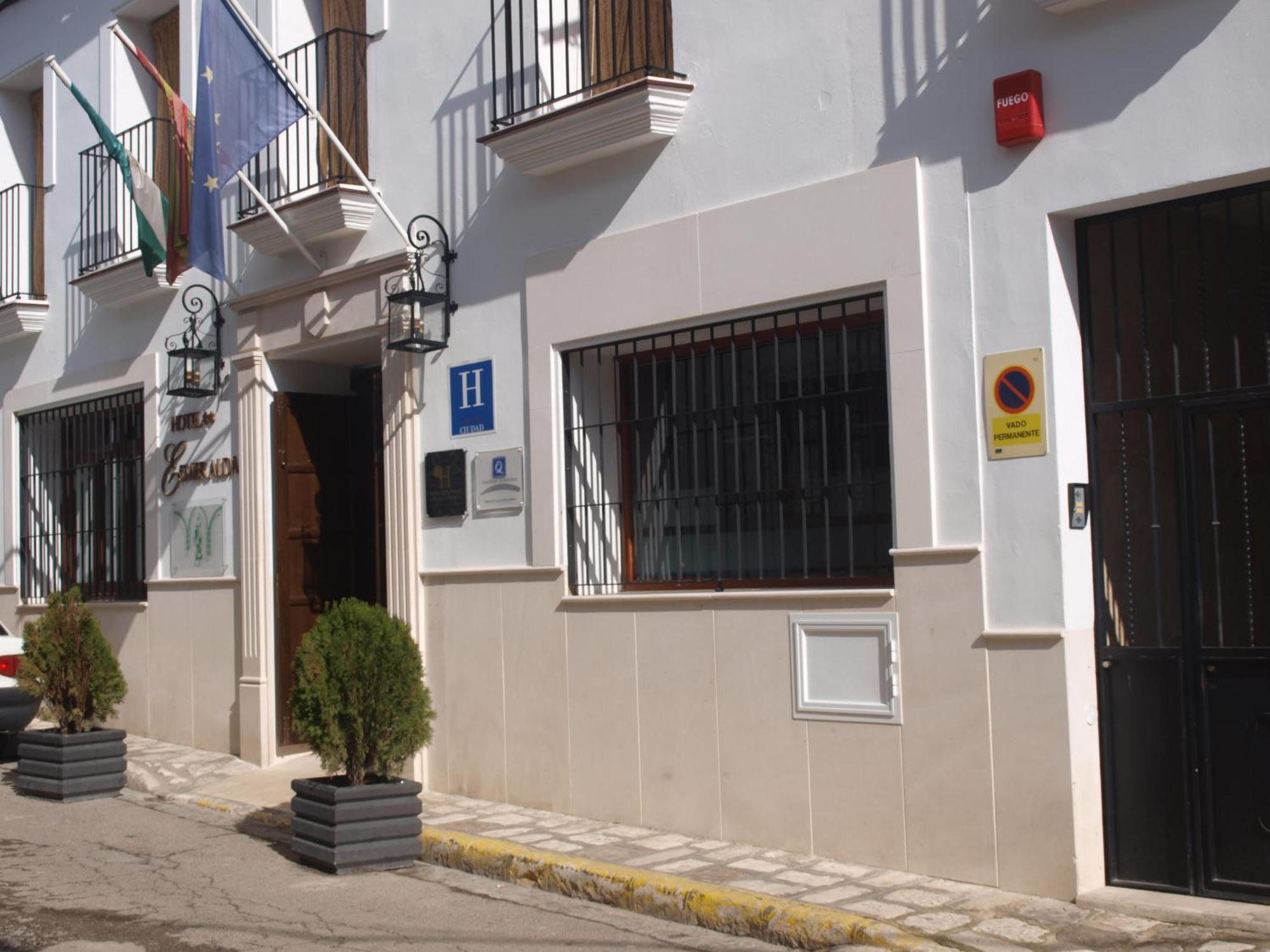 Hotel Esmeralda 2*