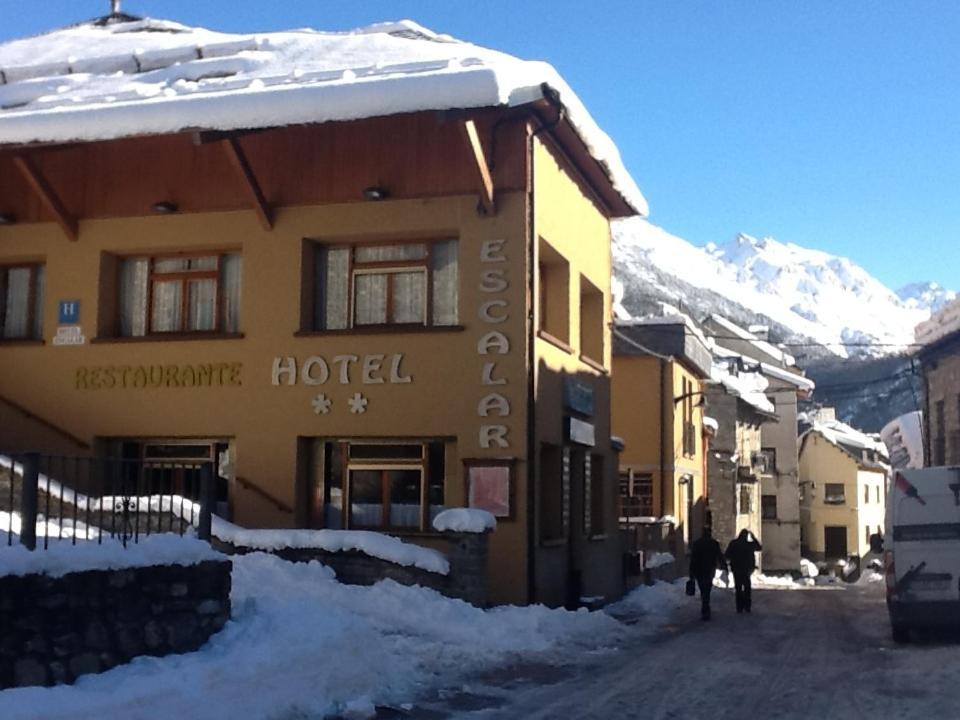 Escalar Hotel 2*