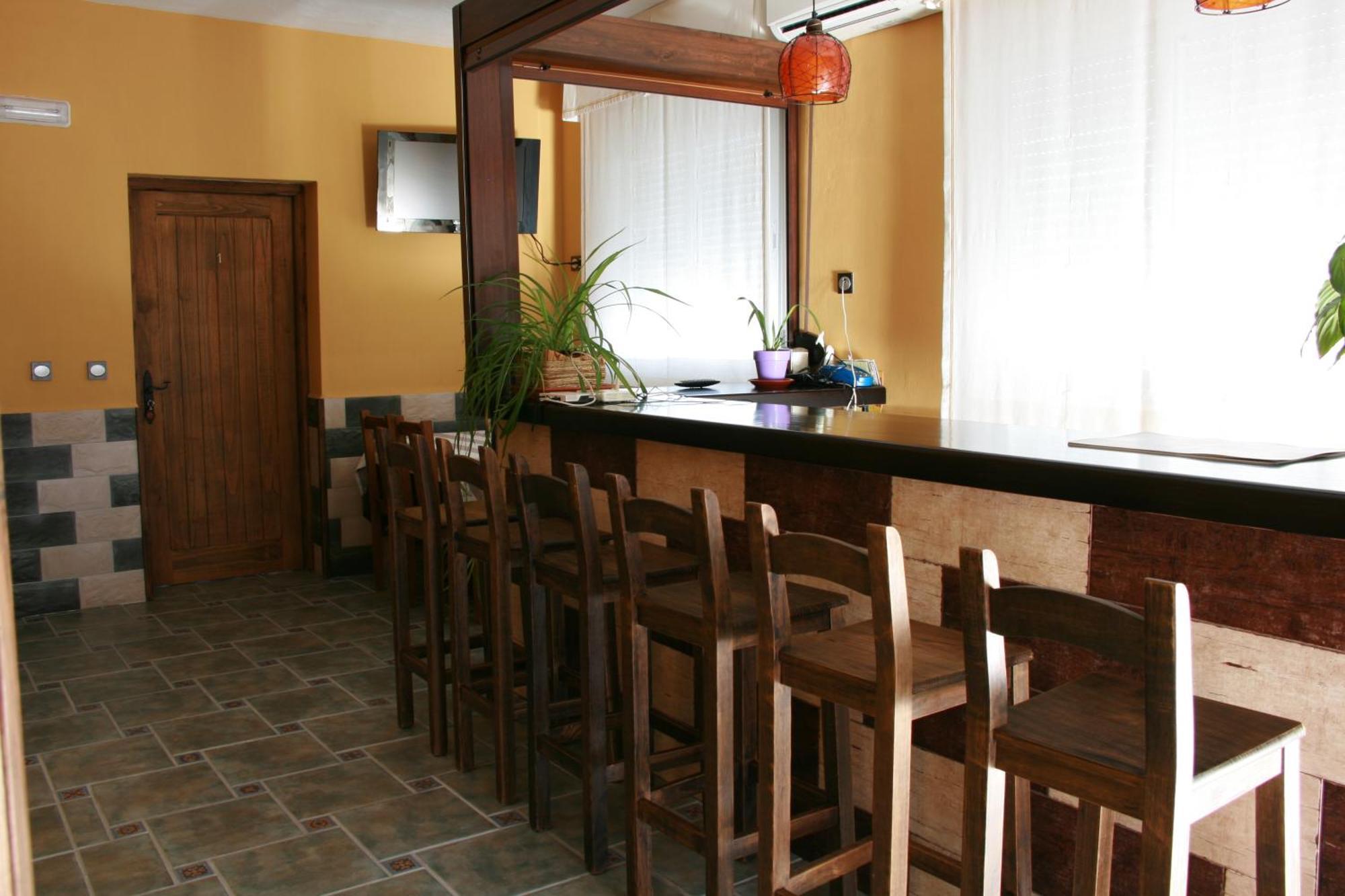 Al Alba Aparthotel
