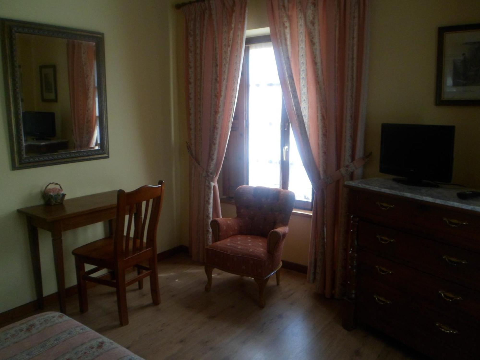 Rural Ovio Hotel 2*