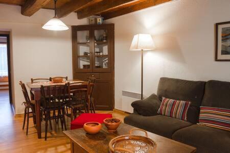 Apartment Serrat *