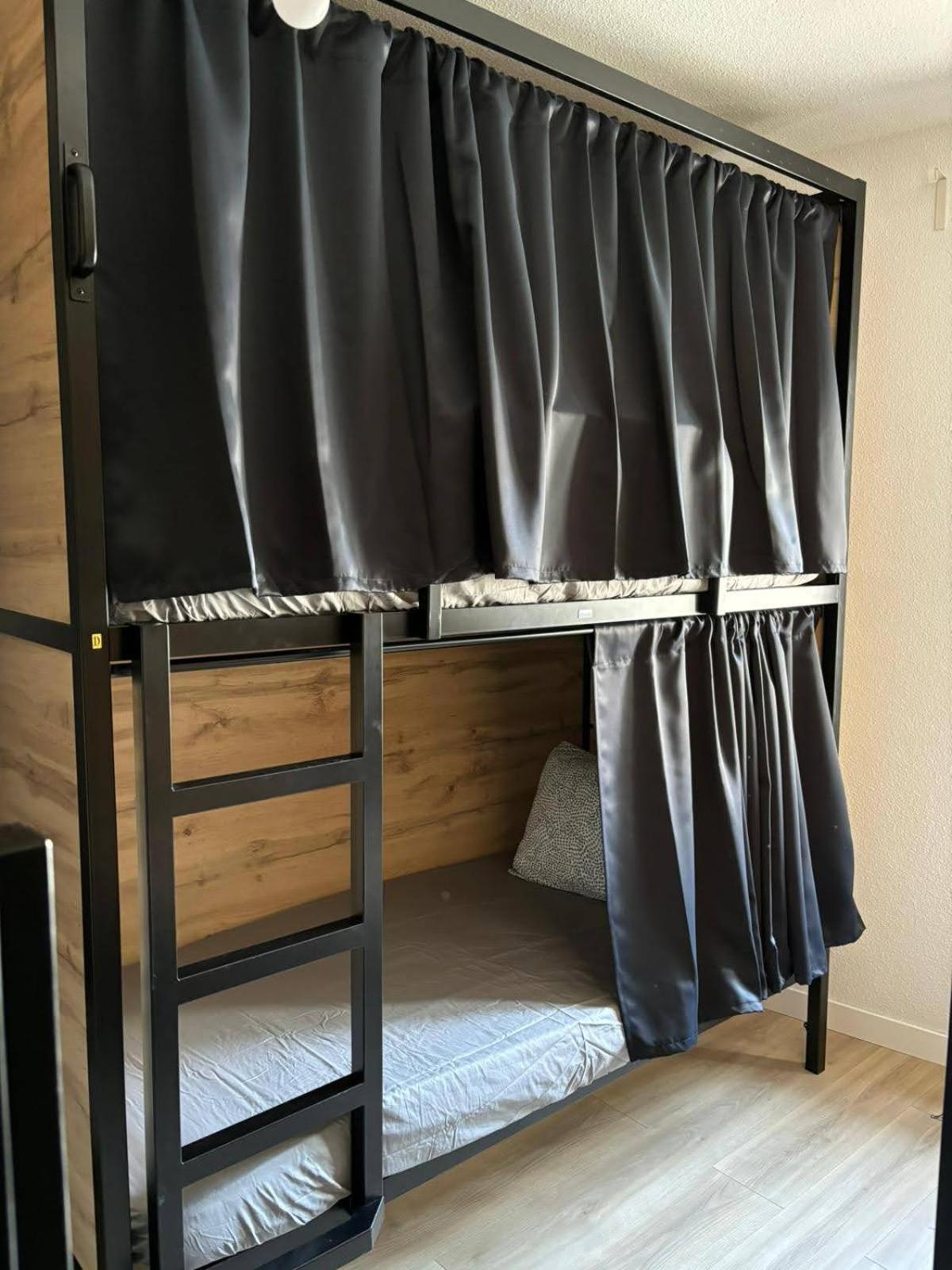 Onefam Hostal *