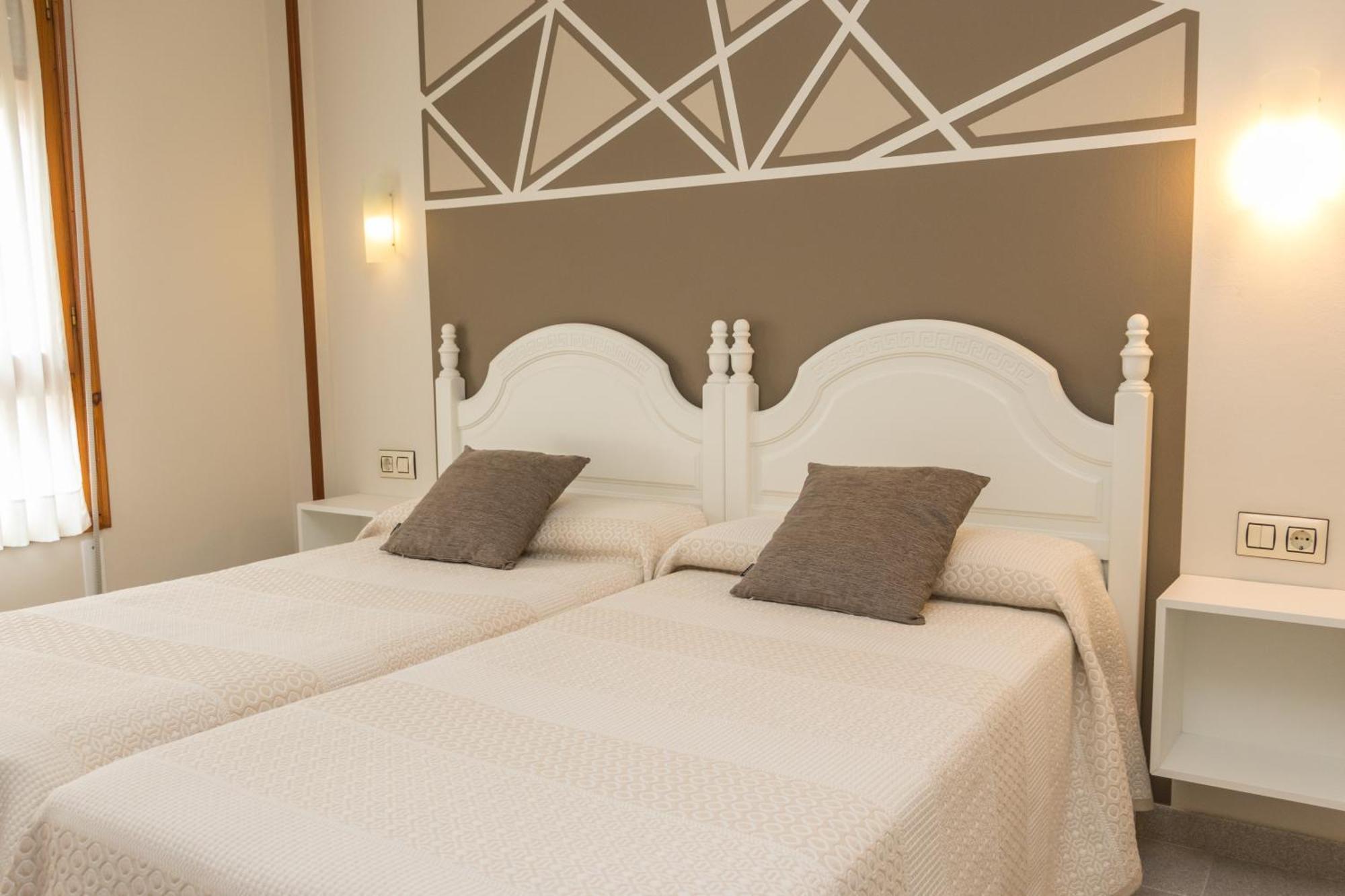 Hotel Plaza Onís