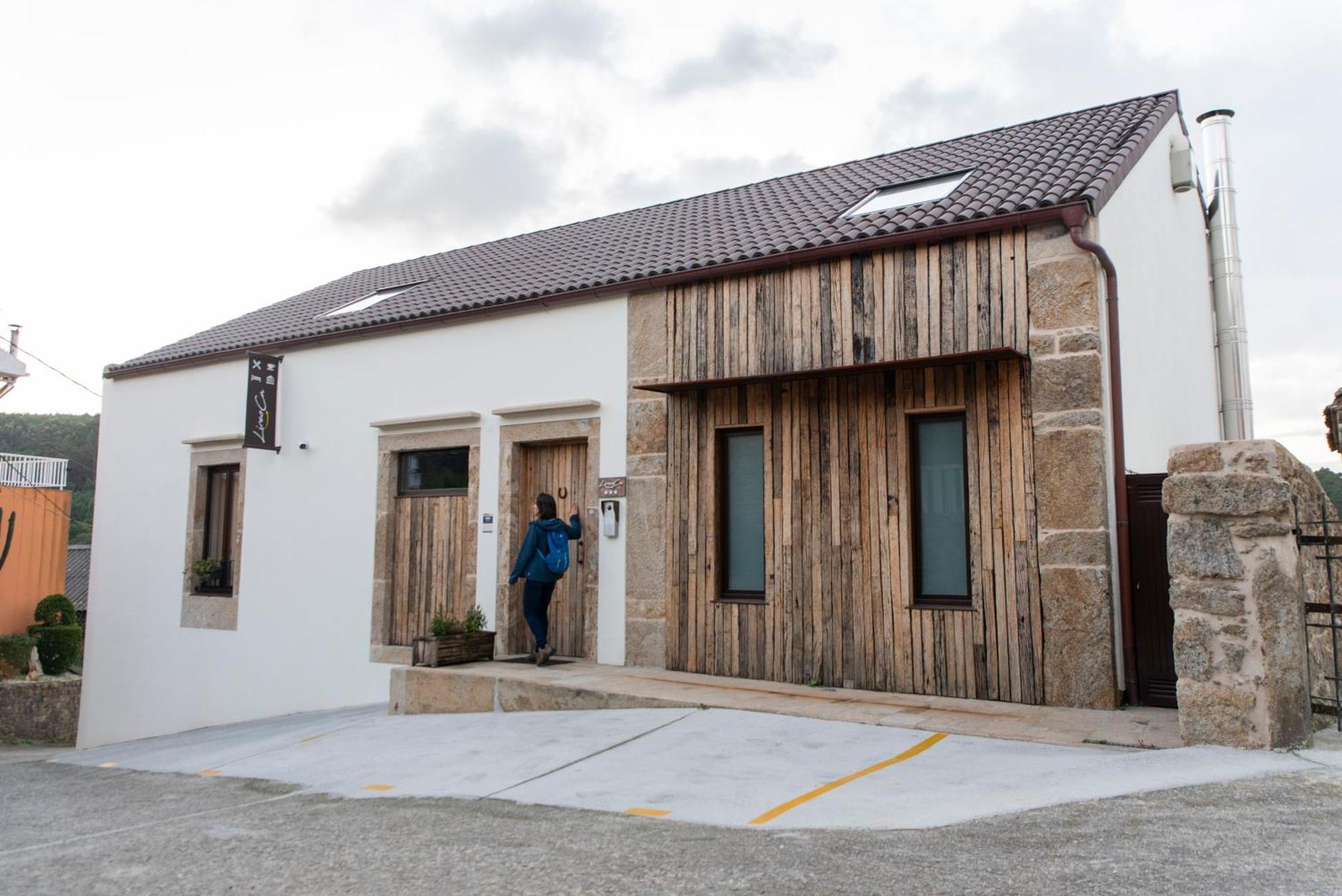Country house Liresca Lires