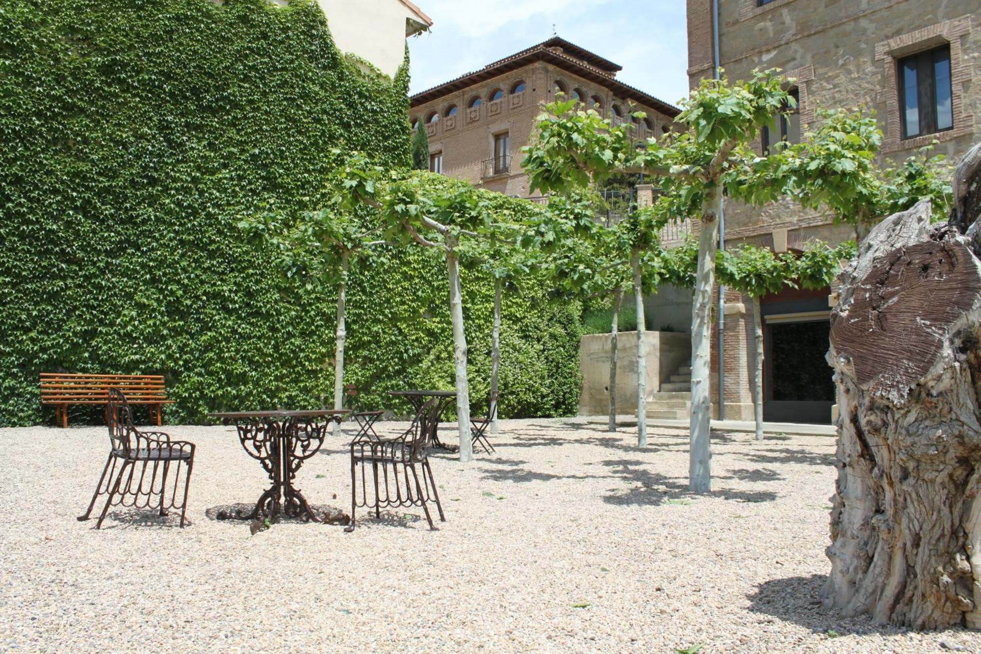 Hotel Hospederia De Alesves Villafranca