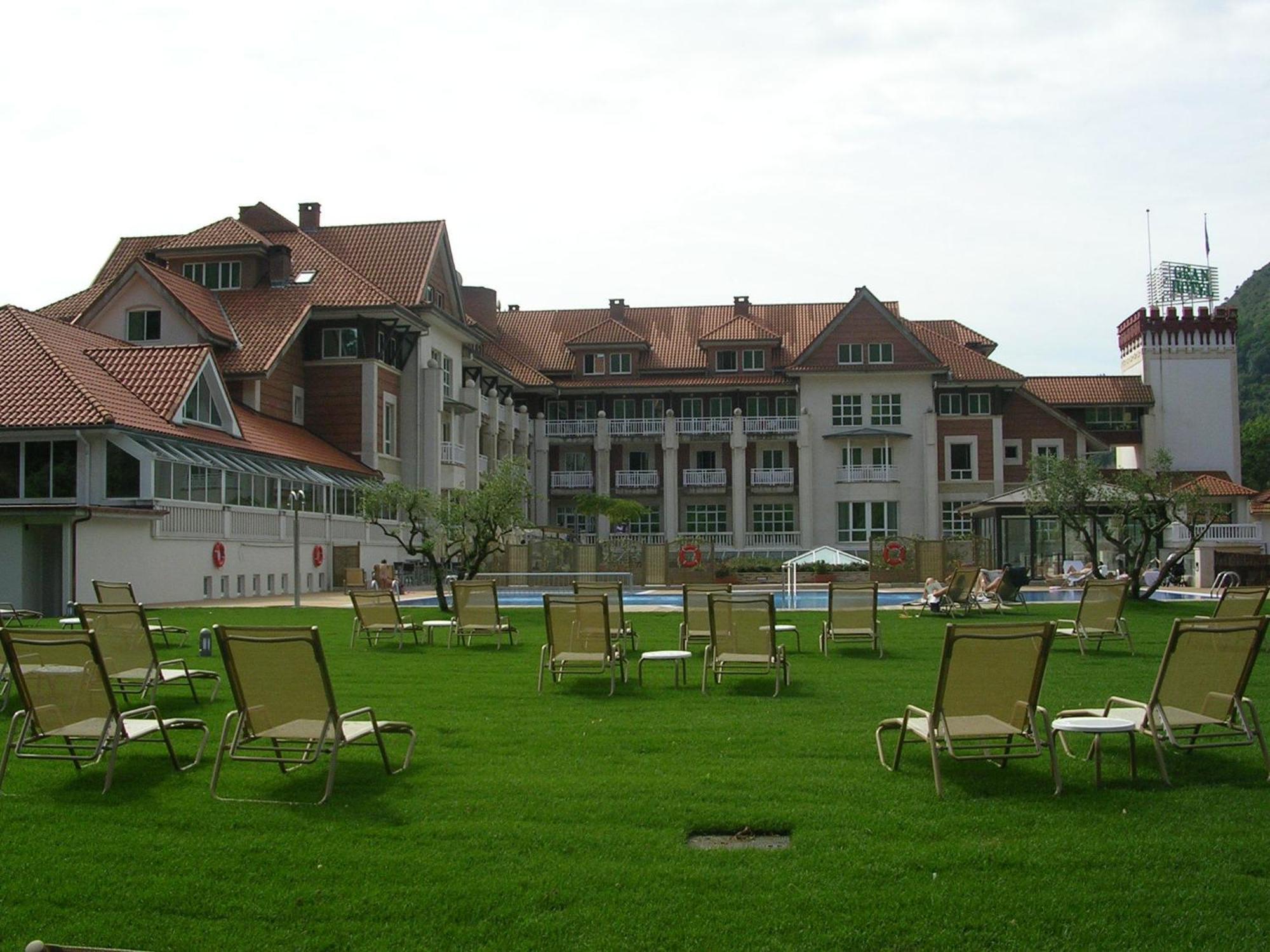 Gran Balneario De Puente Viesgo