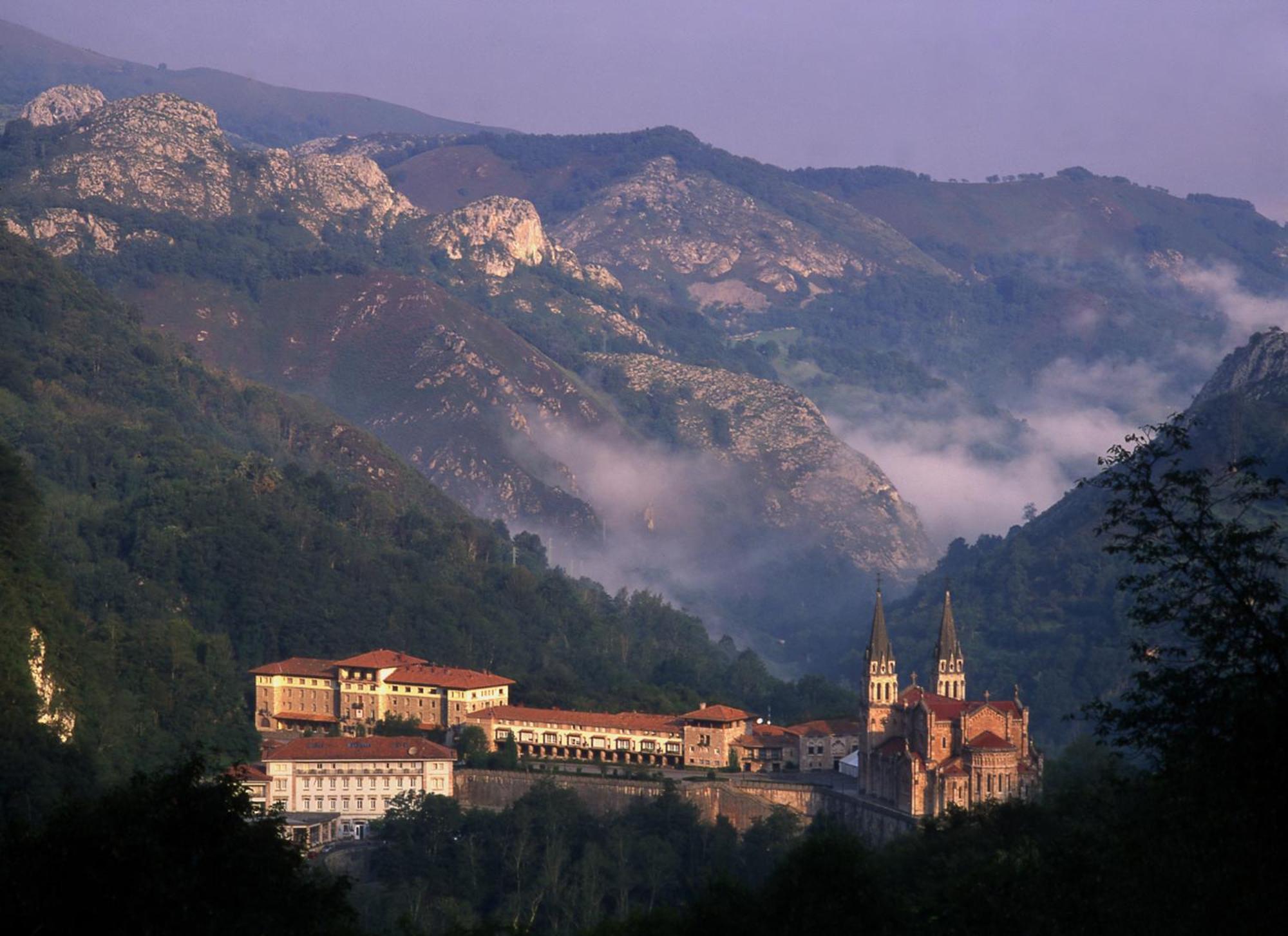 Hotel Arcea Gran Pelayo