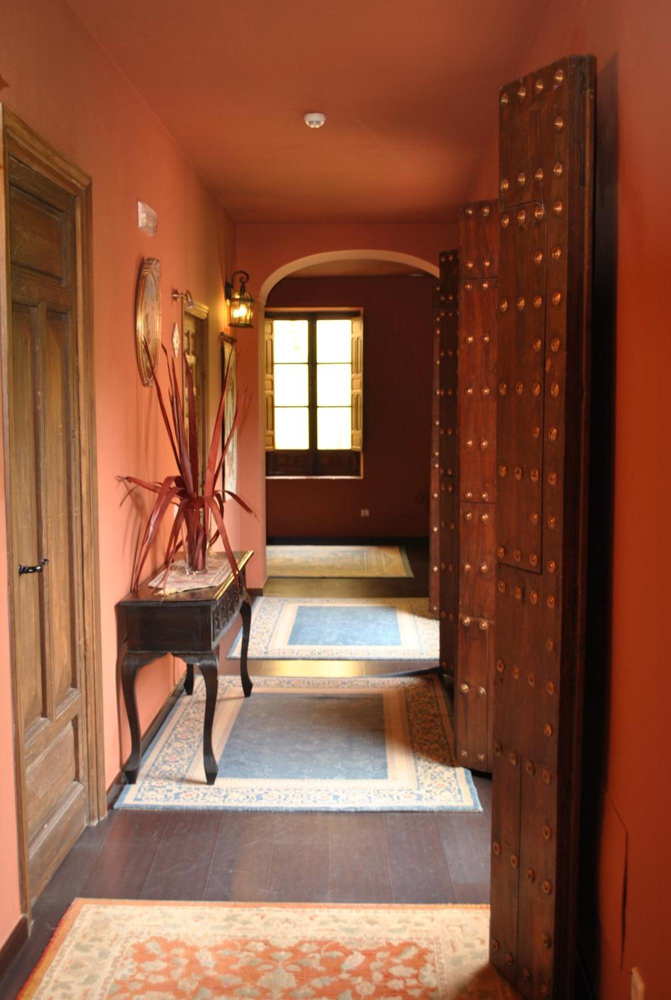 Hotel El Rincón De Descalzas 3*