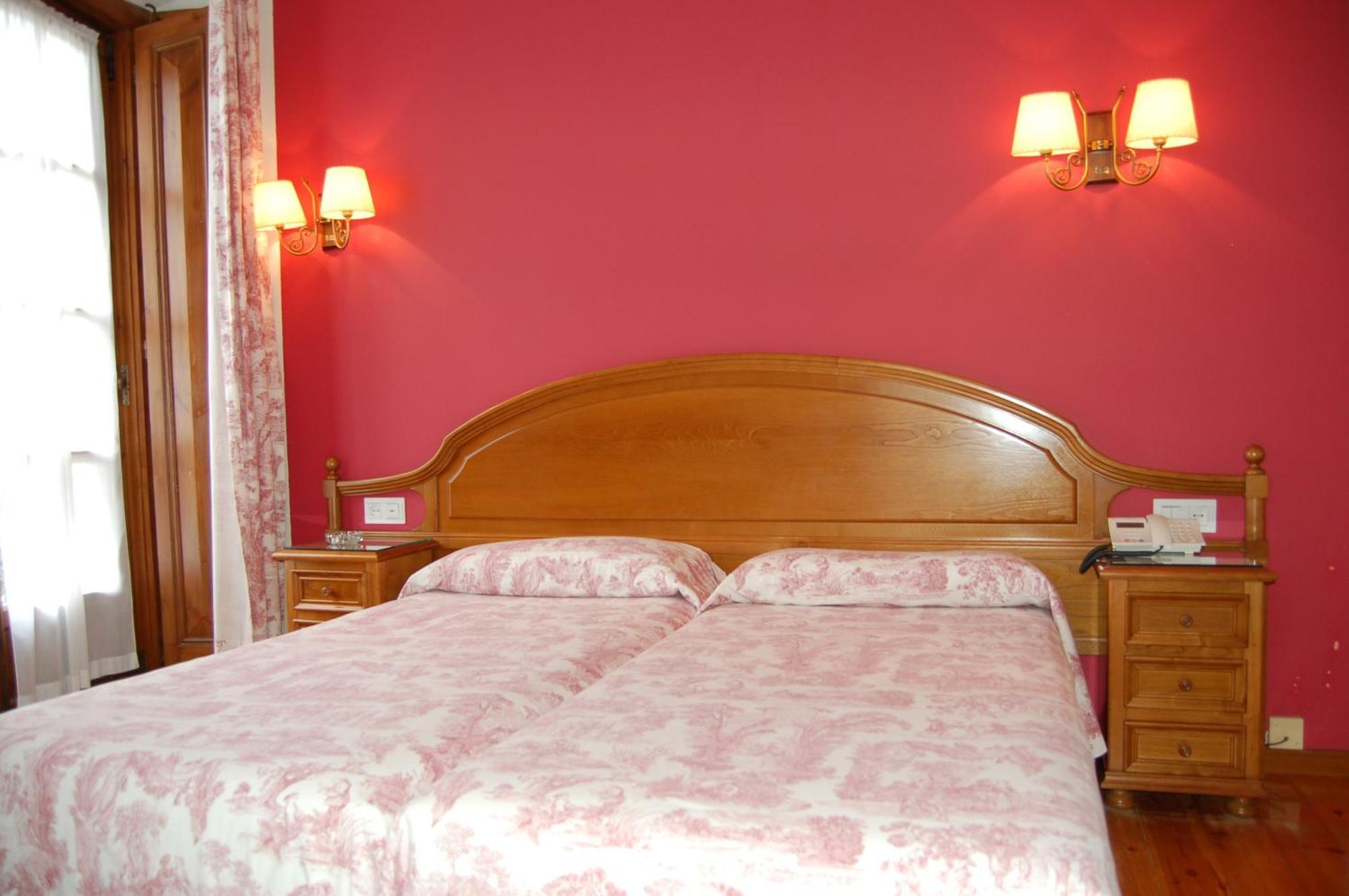 Hotel Puente Onís