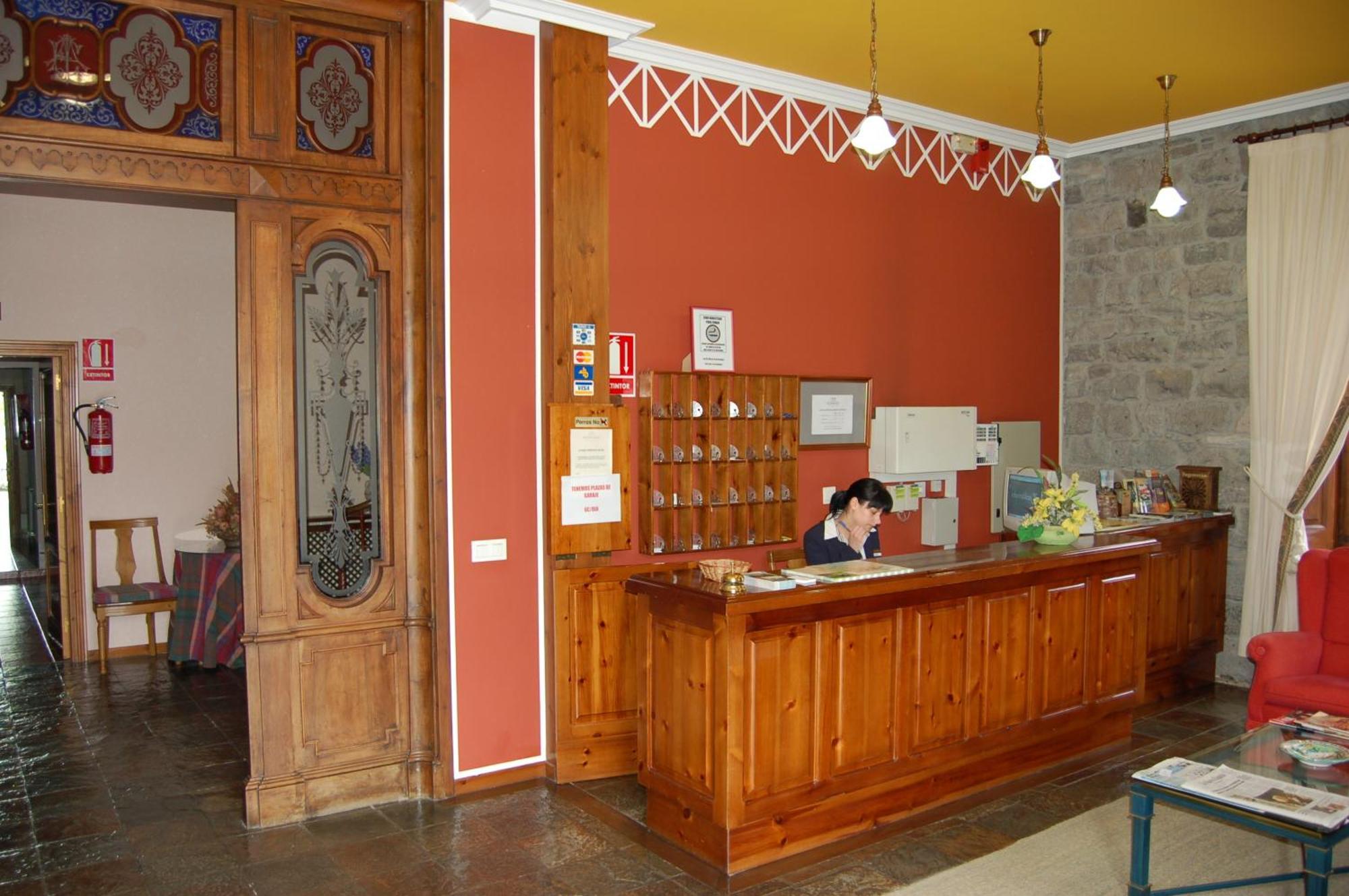 Hotel Puente