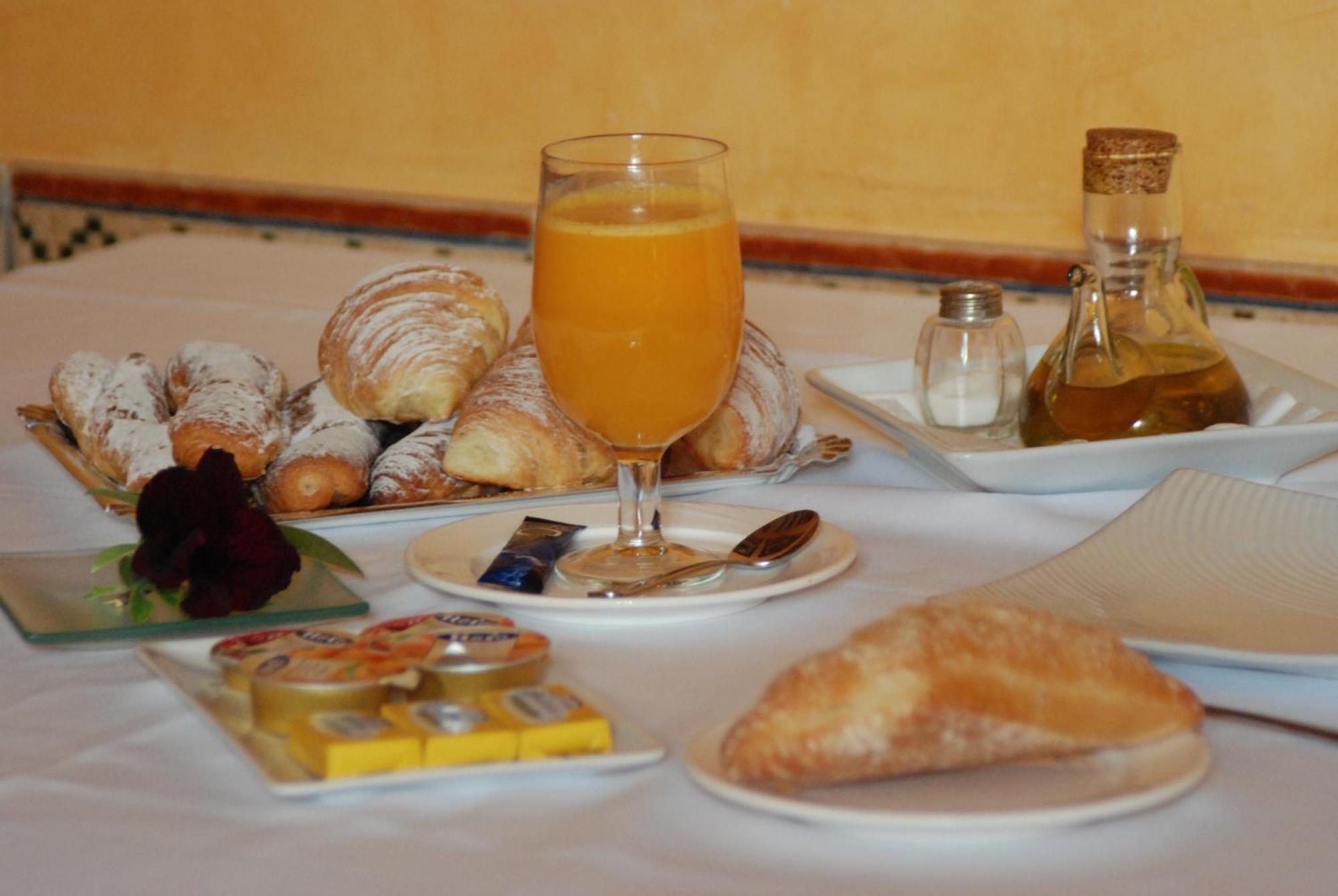 Hotel L'agora 3*