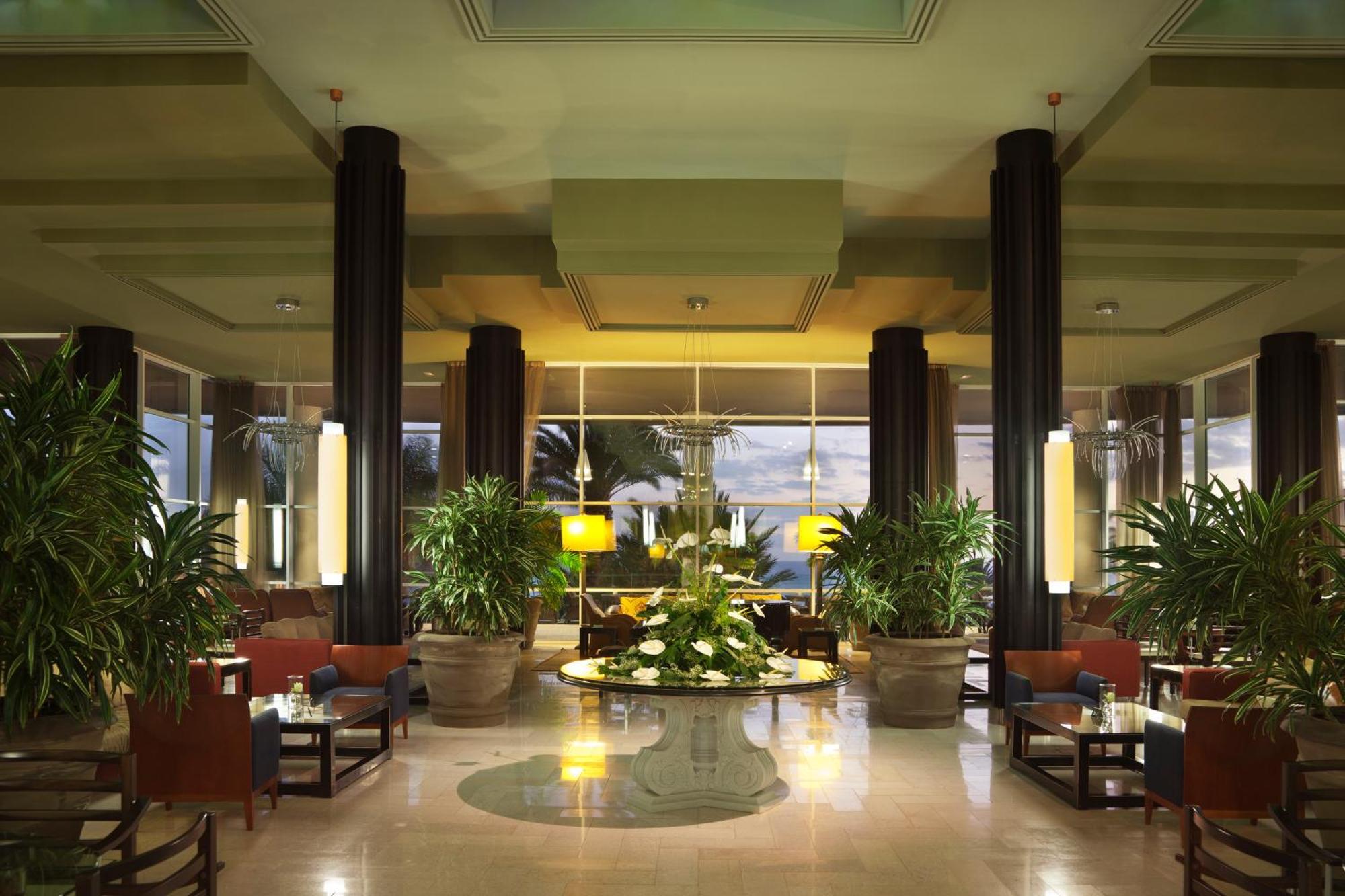 Hotel Adrián Roca Nivaria 5*