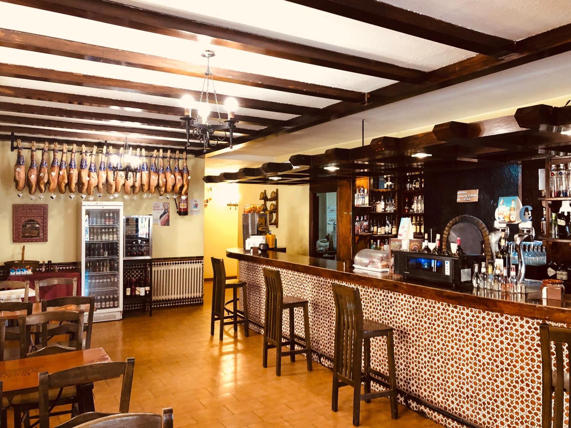 Hotel Puerta Nazarí 2*