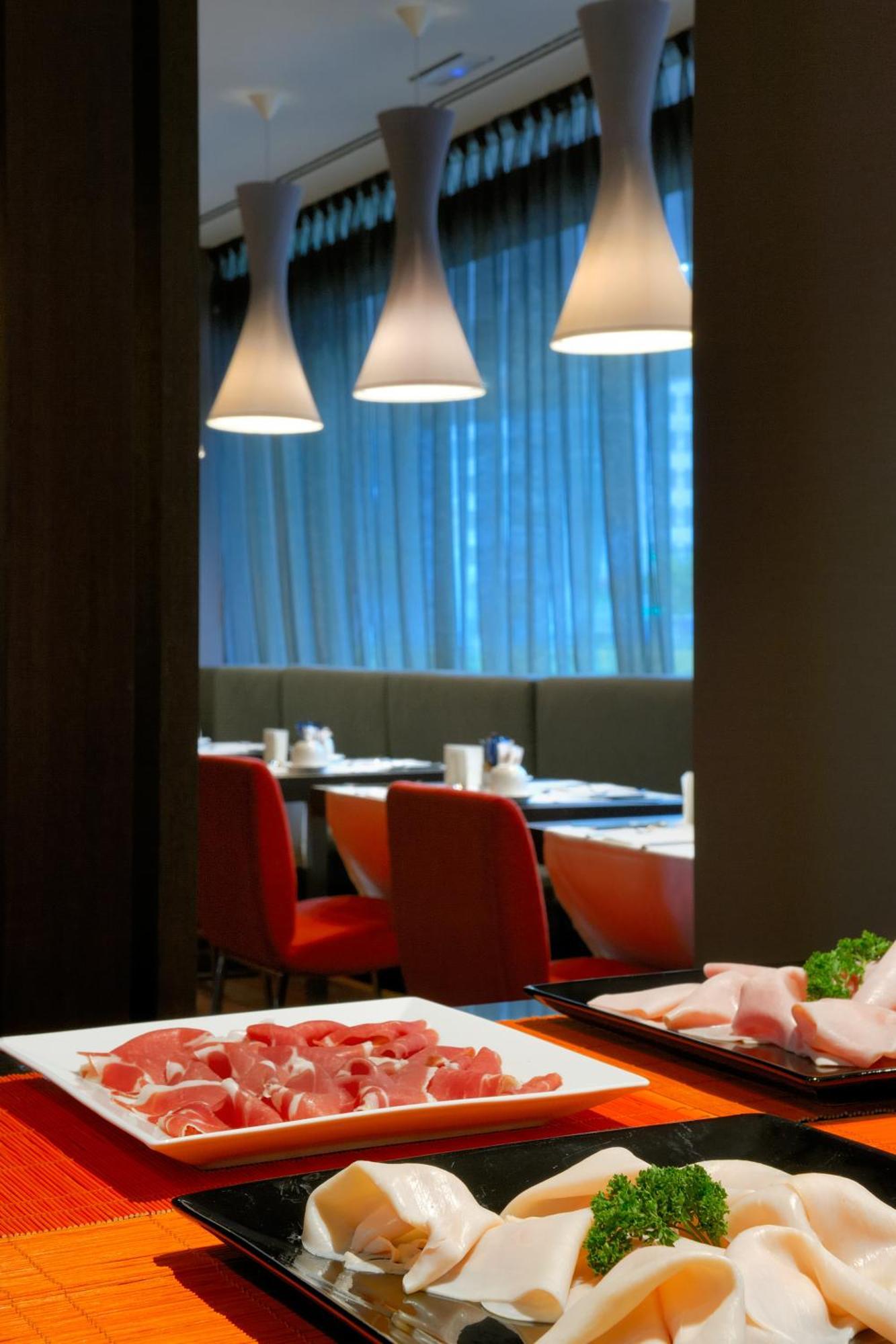 Hotel Vincci Frontaura 4*