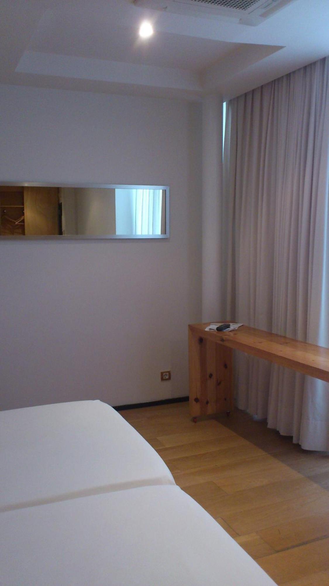 Hotel La Plaza Ii 3*