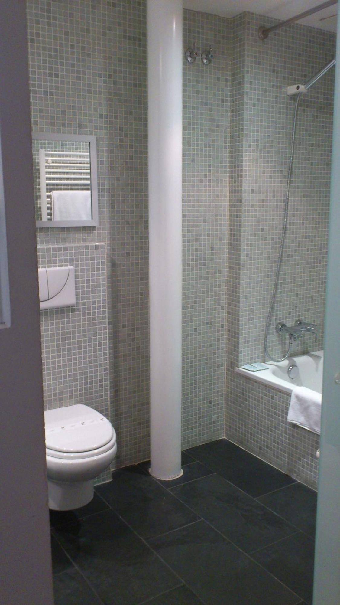 Hotel La Plaza Ii 3*