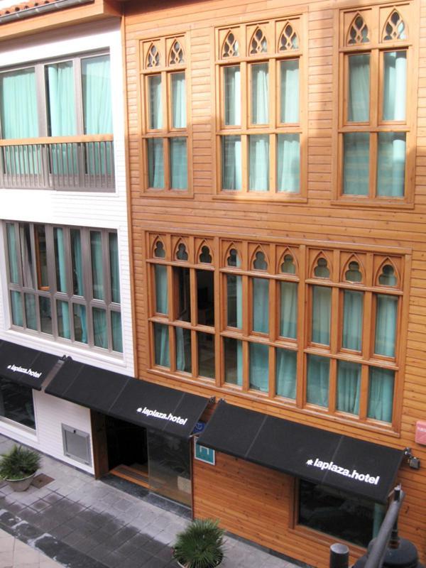Hotel La Plaza Ii