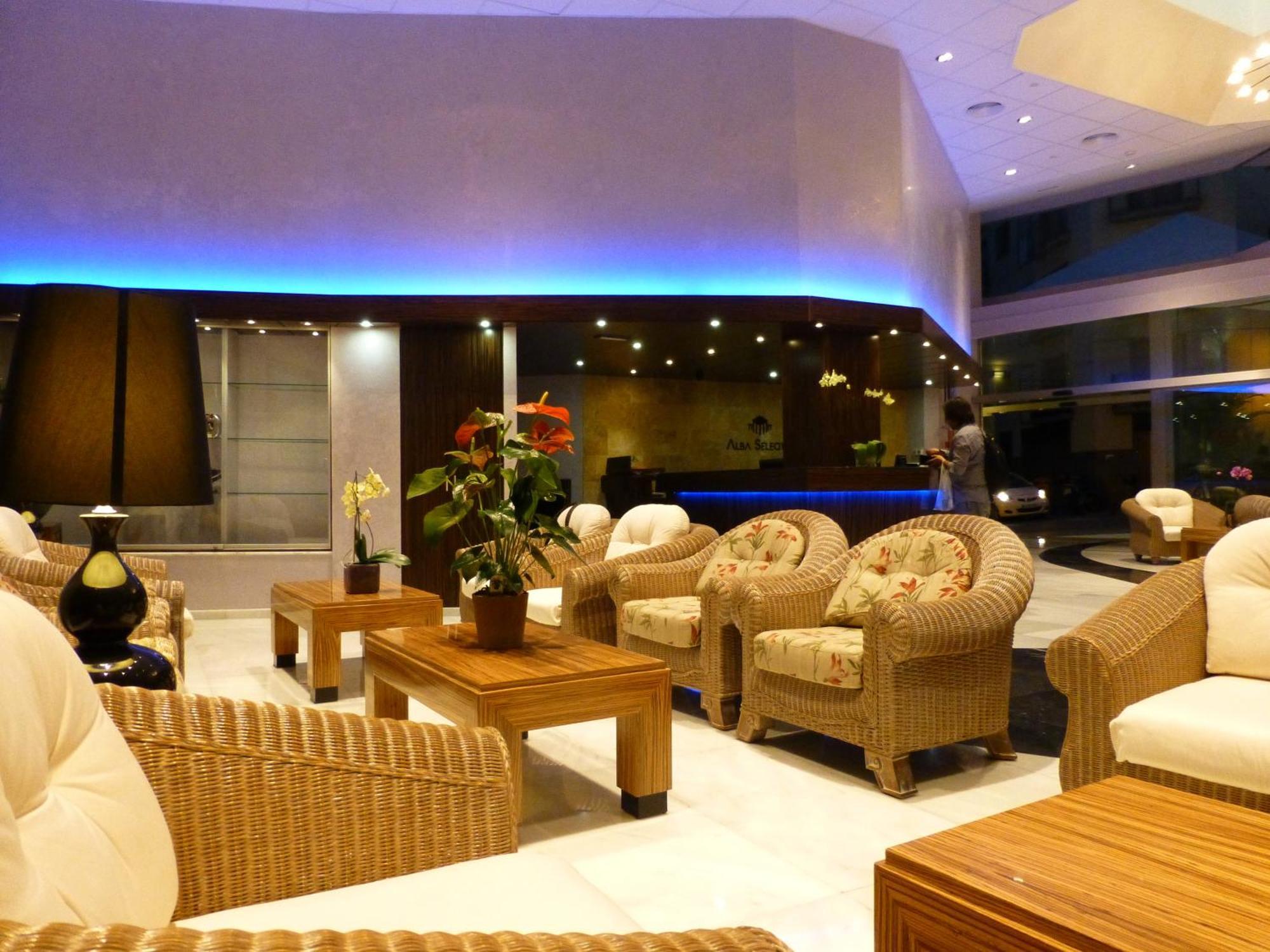 Hotel Alba Seleqtta 4*