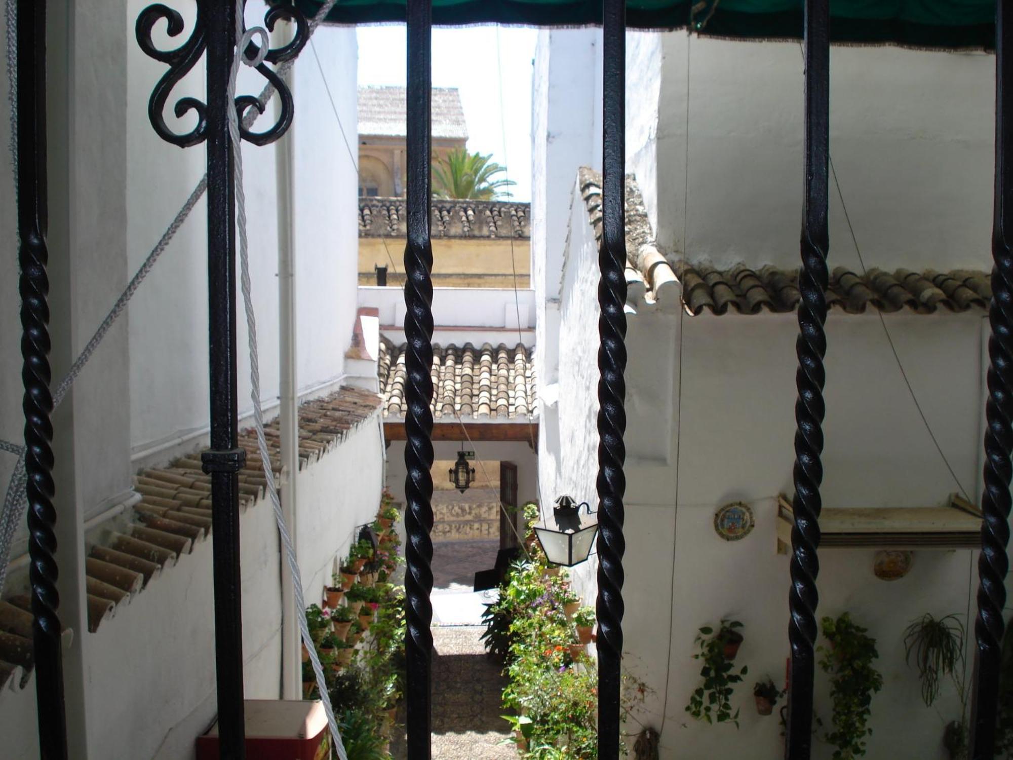 Hotel Patios *