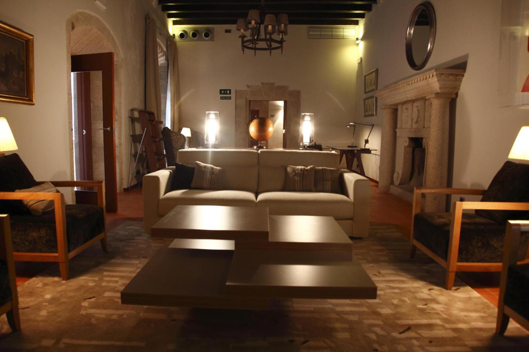 Hotel De 4*