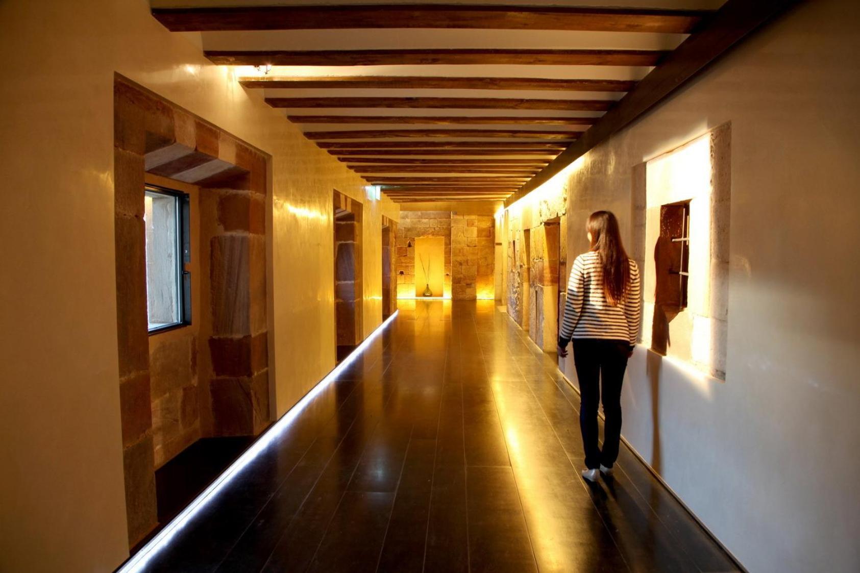 Hotel El Convento De Mave