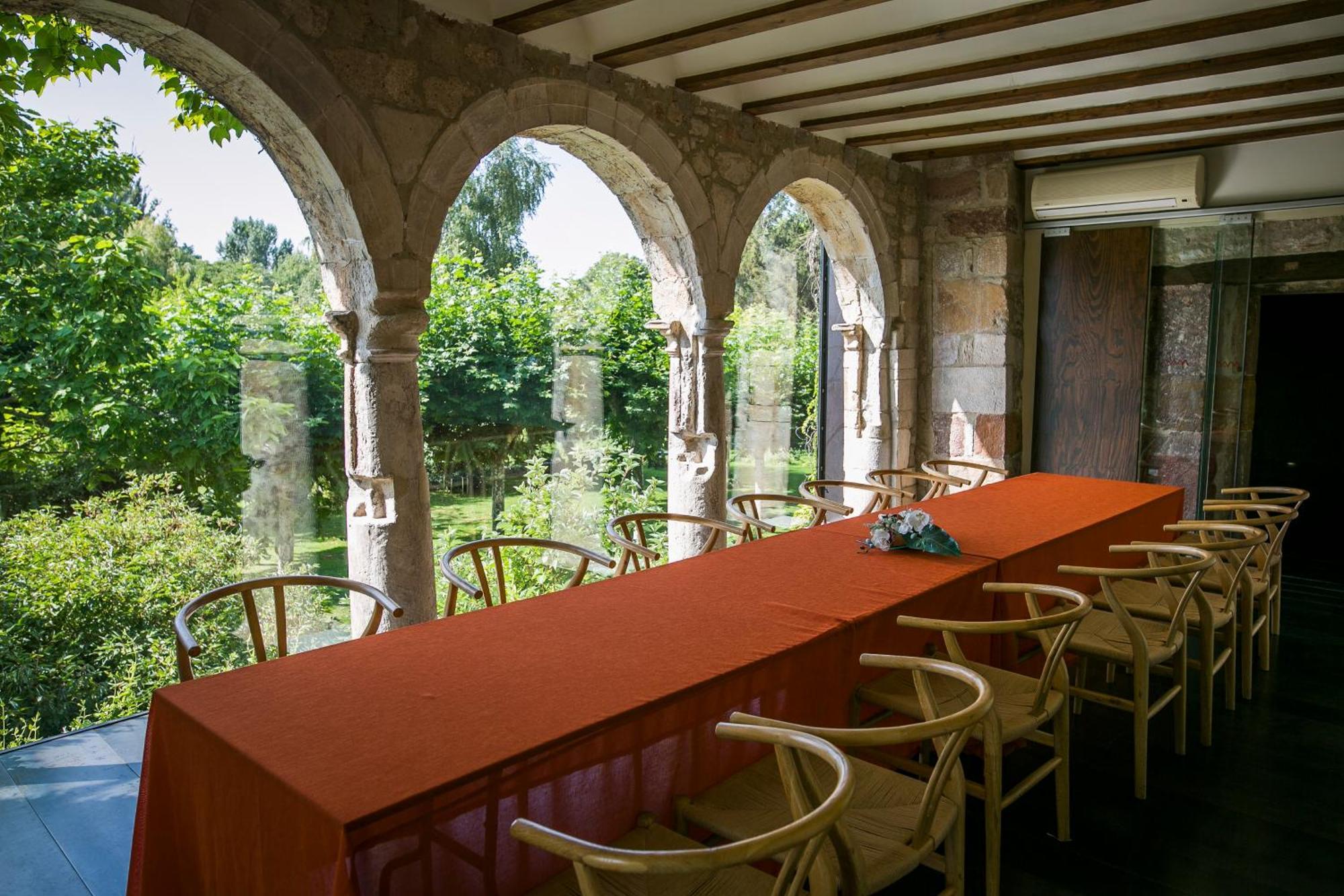 El Convento De Mave