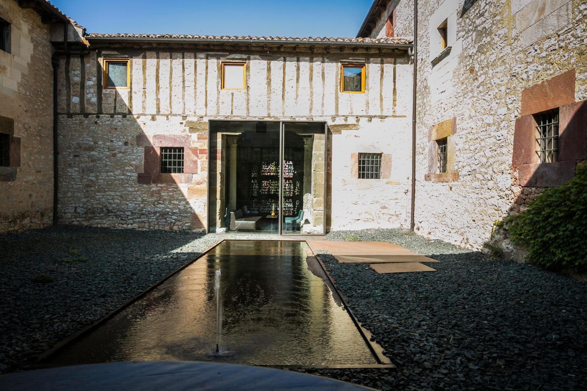 Hotel El Convento De Mave