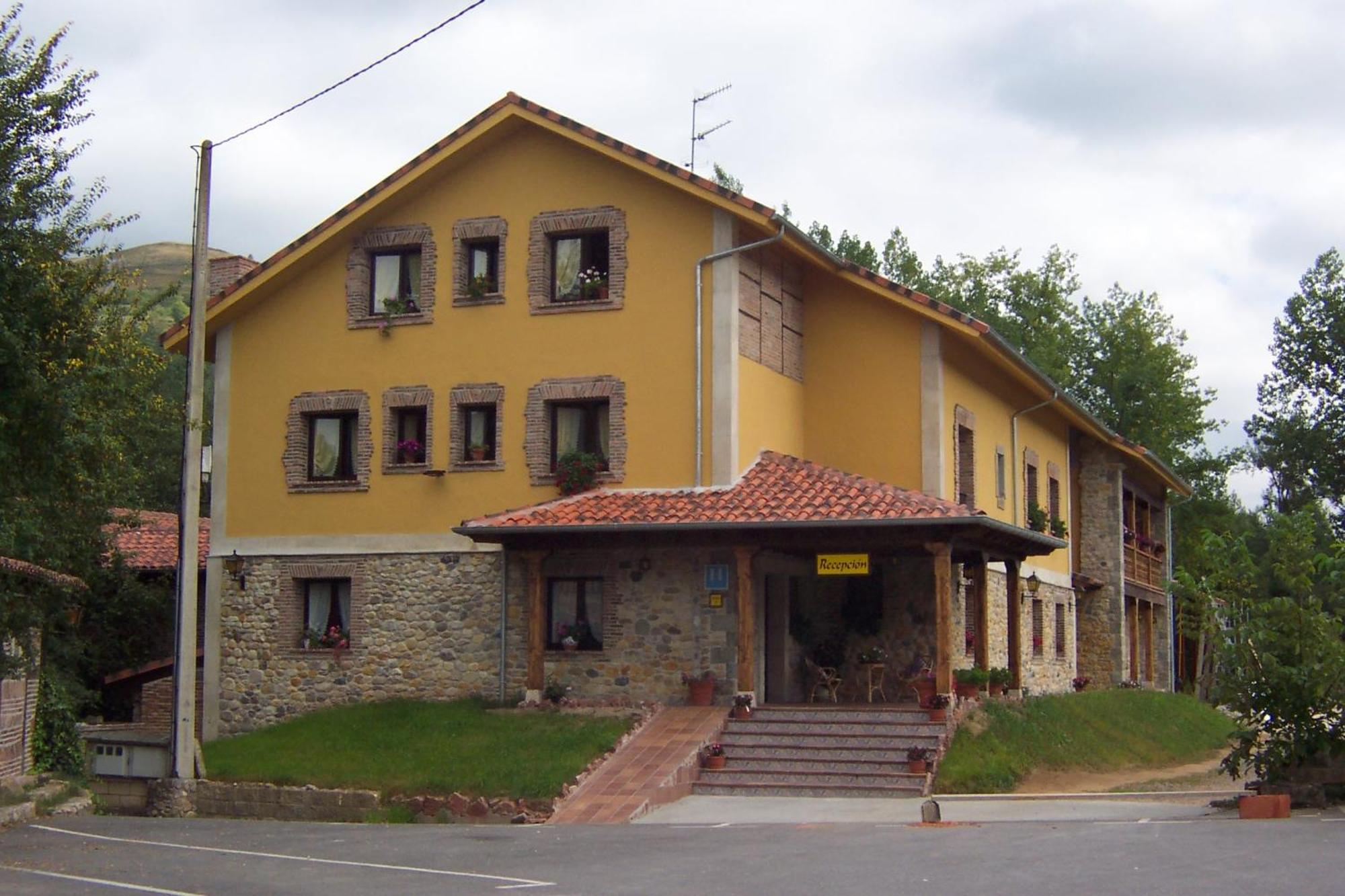 Conjunto Hotelero La Pasera Soto De Cangas