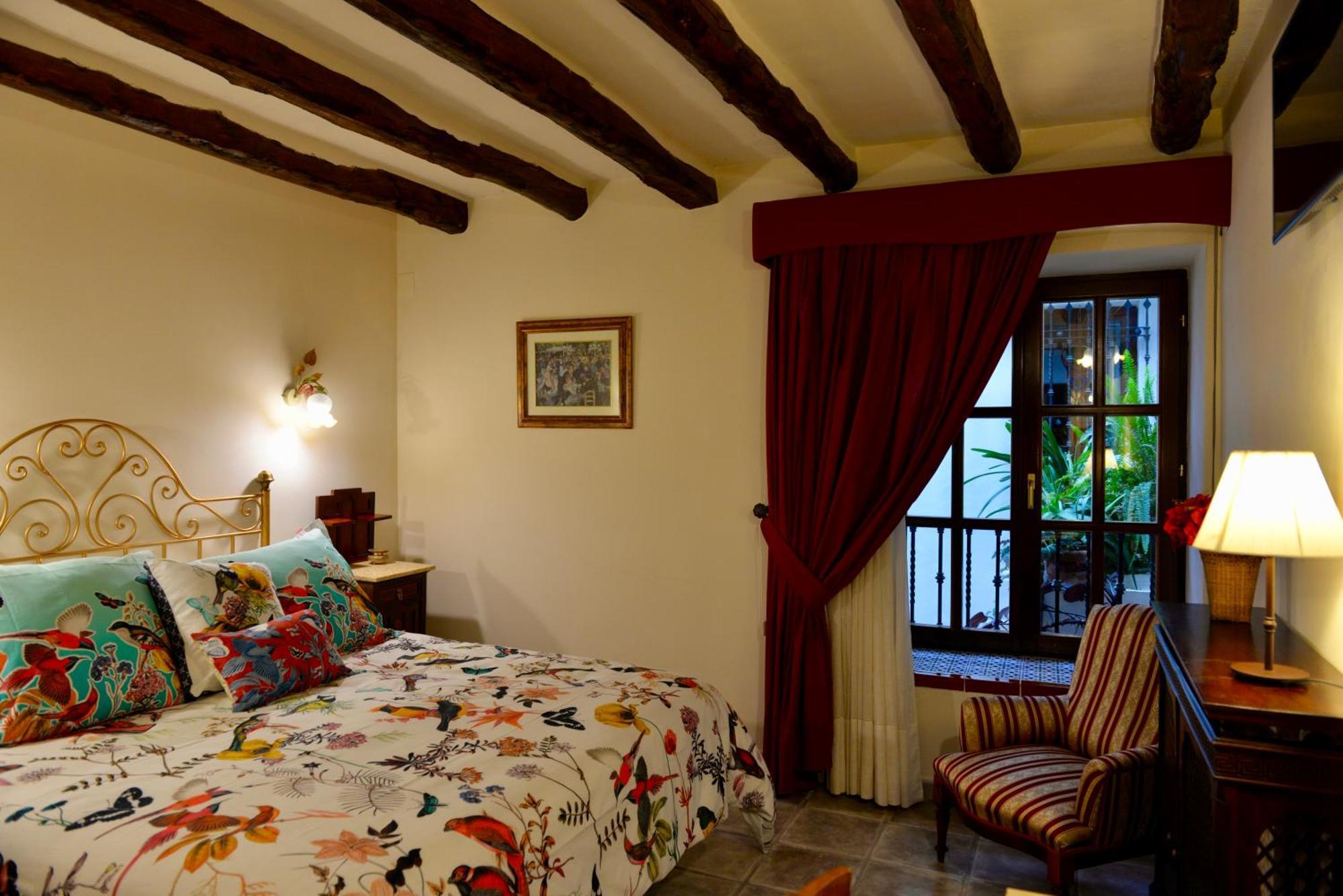 Hotel Con Encanto Masía La Mota 2*