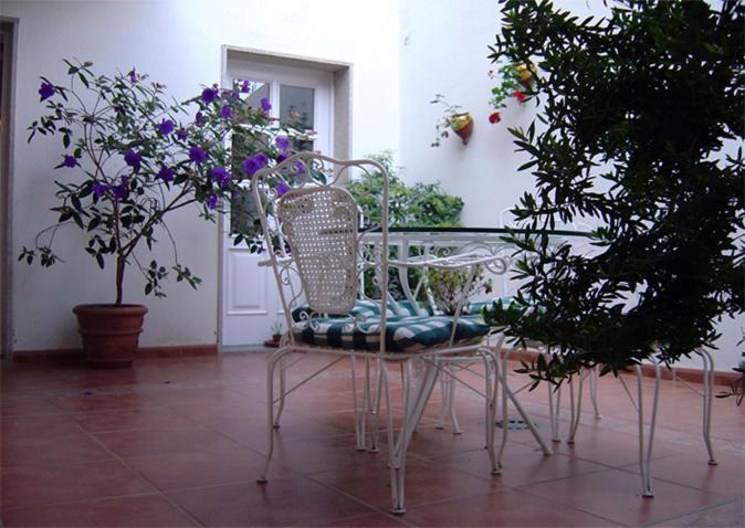 Pensión Alfonso 2*