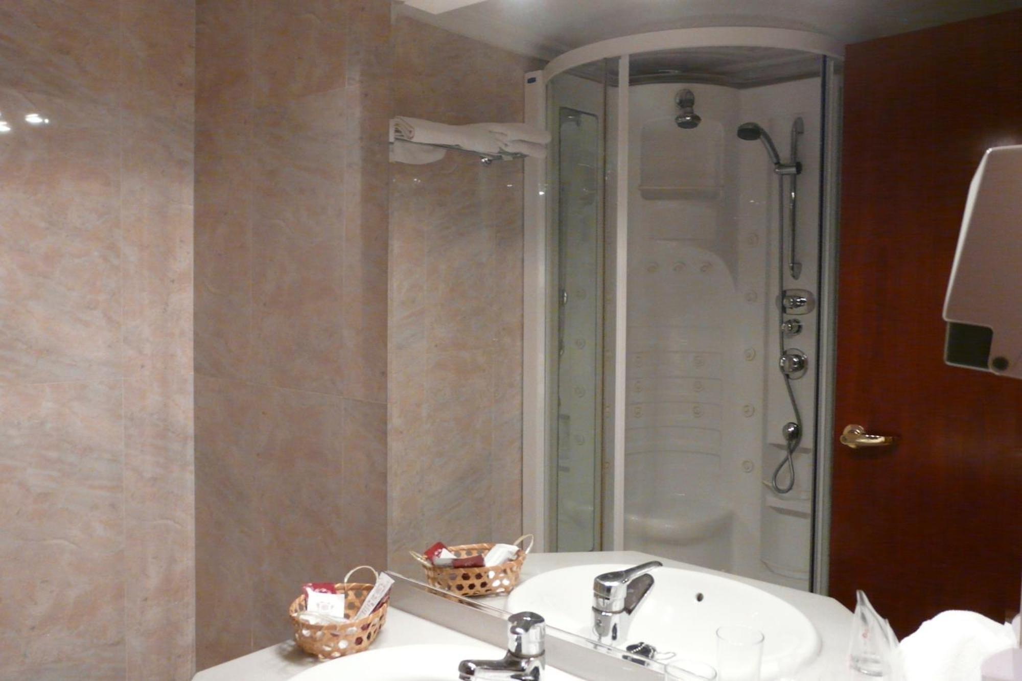 Hotel Idh Angel 3*