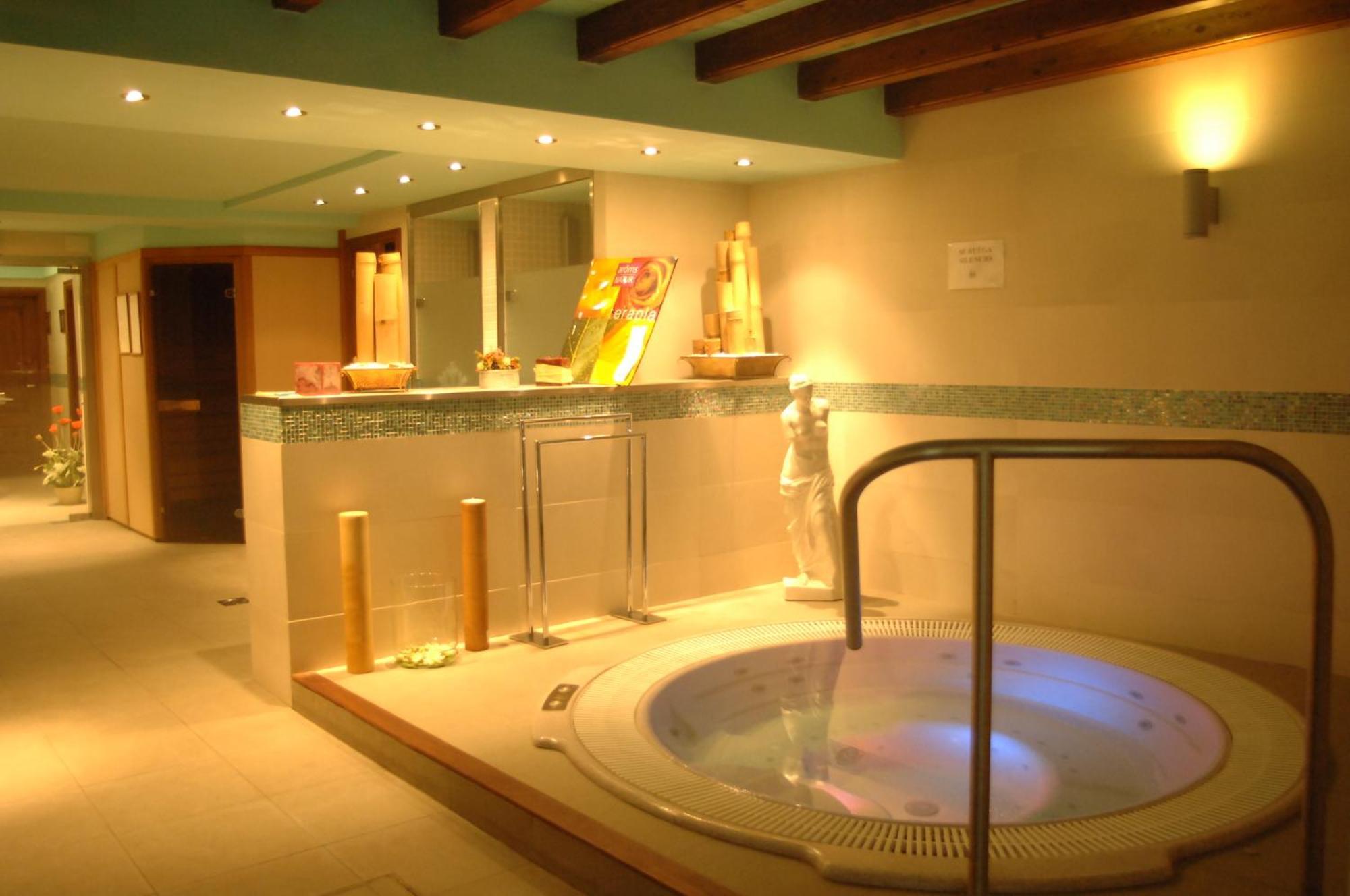 Hotel & Casa Irene 4*