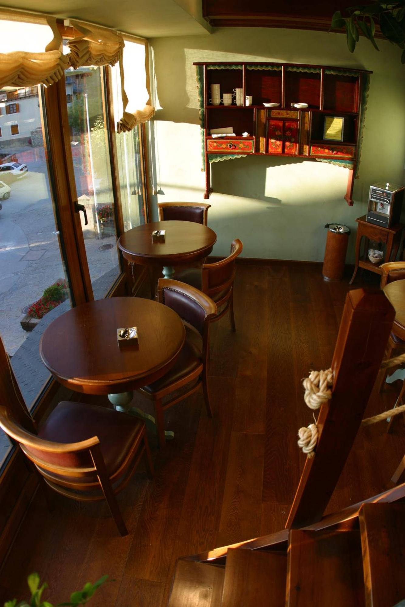 Hotel & Casa Irene 4*