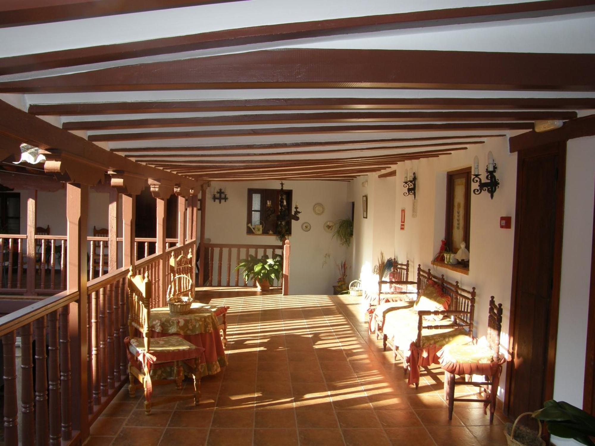 Hotel Caballeros