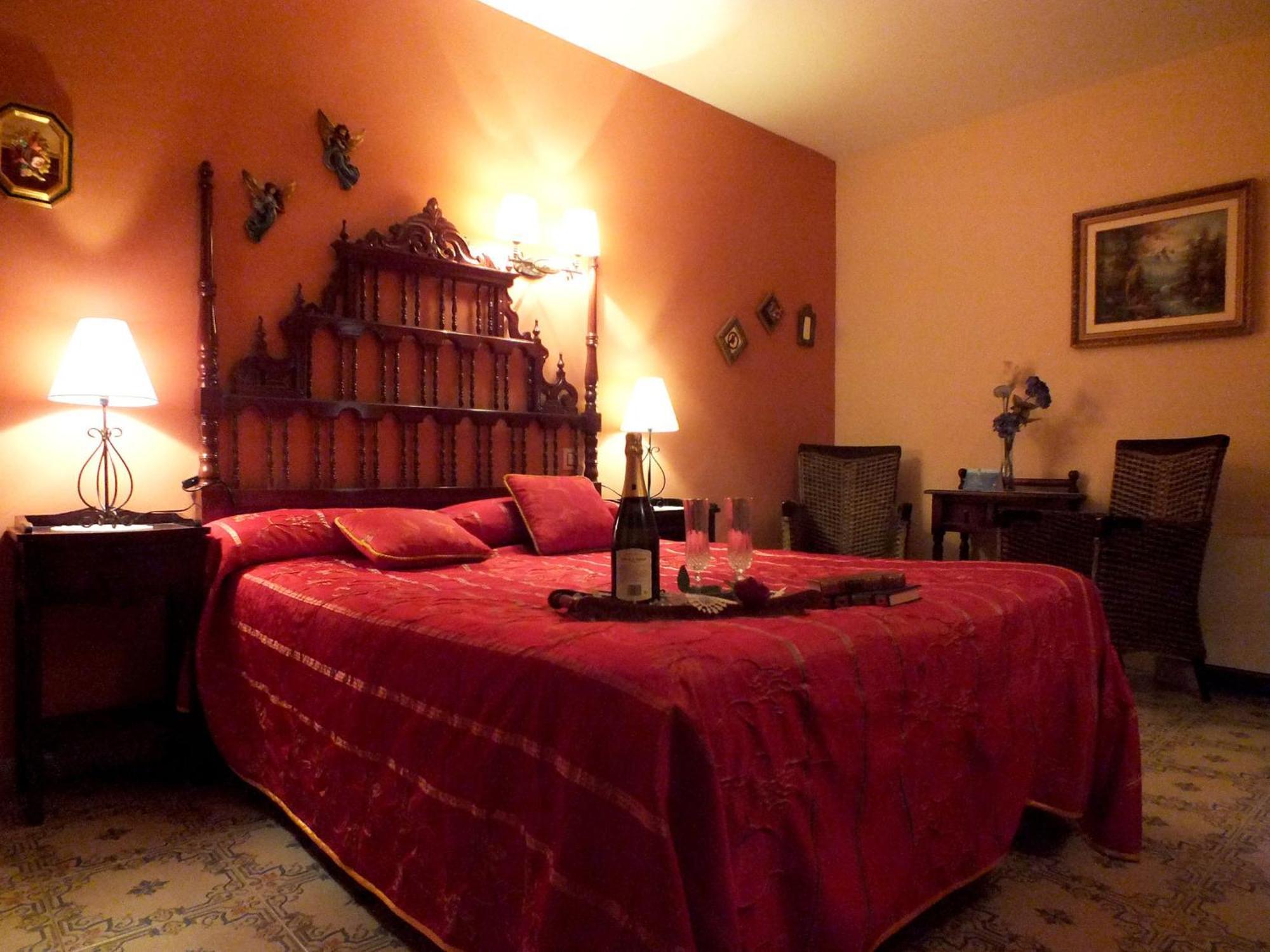 Hotel Caballeros