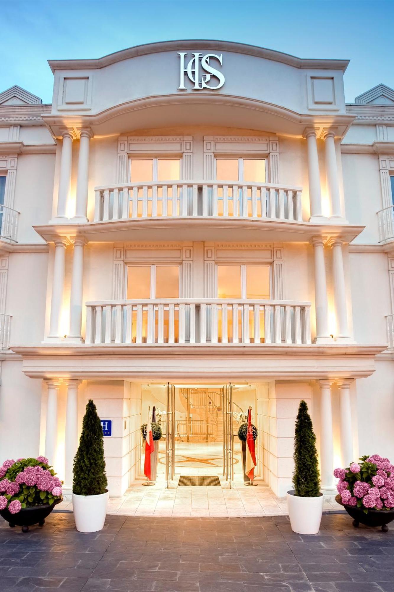 Hotel Gran Suances