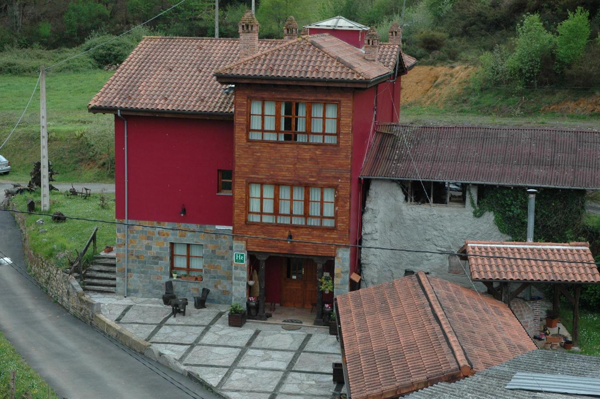 Hotel Rural El Texu 2*