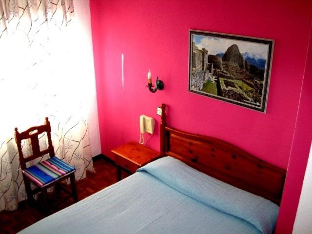 Guest house Hostal Cuzco Salamanca