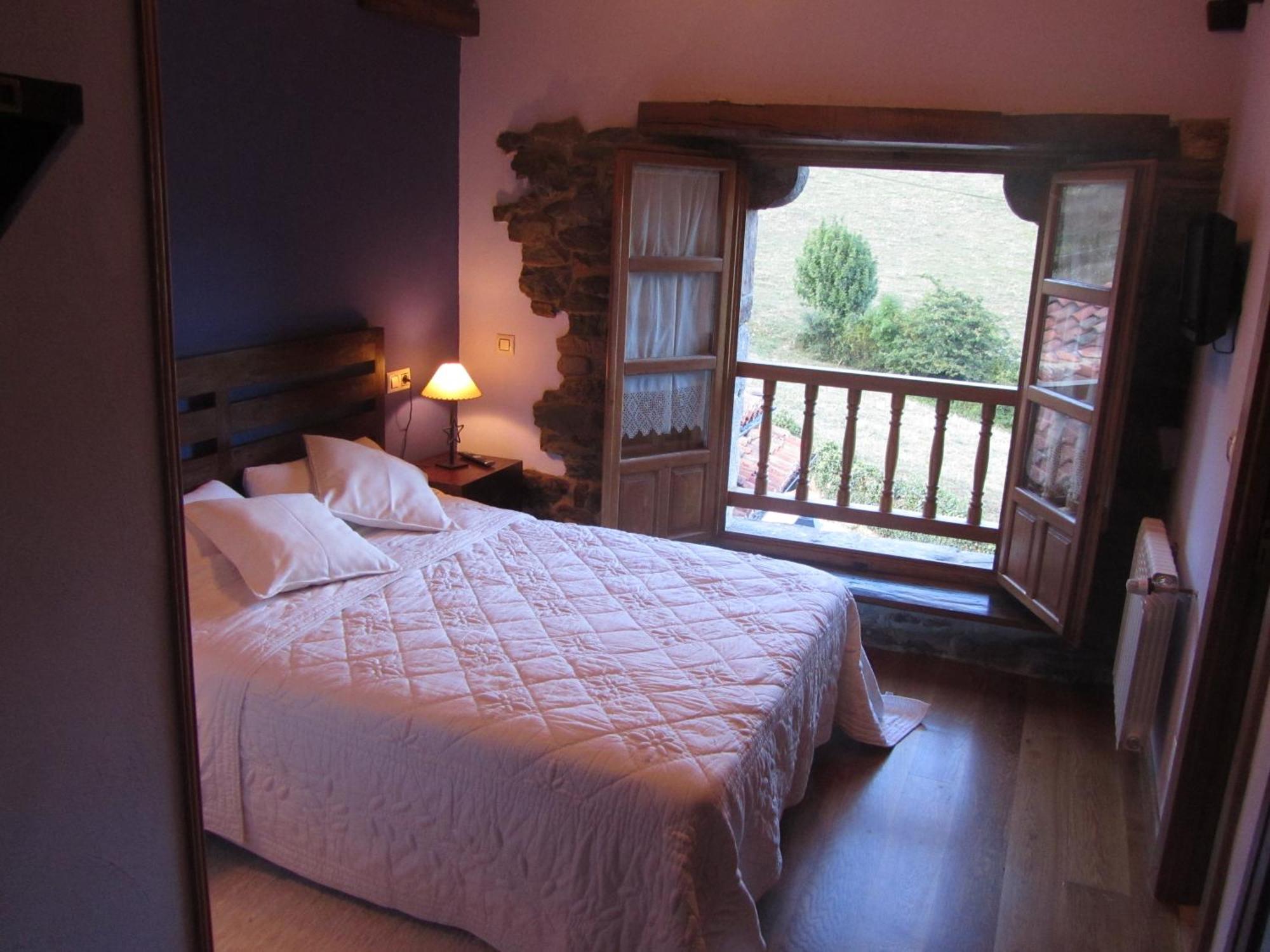 Country house La Casa De Arcas *