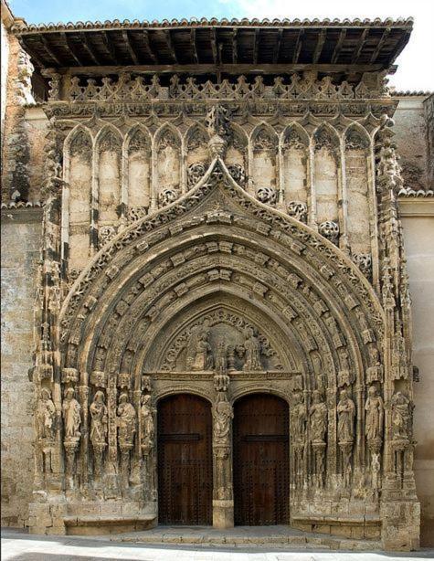 Turístico La Tinaja Requena