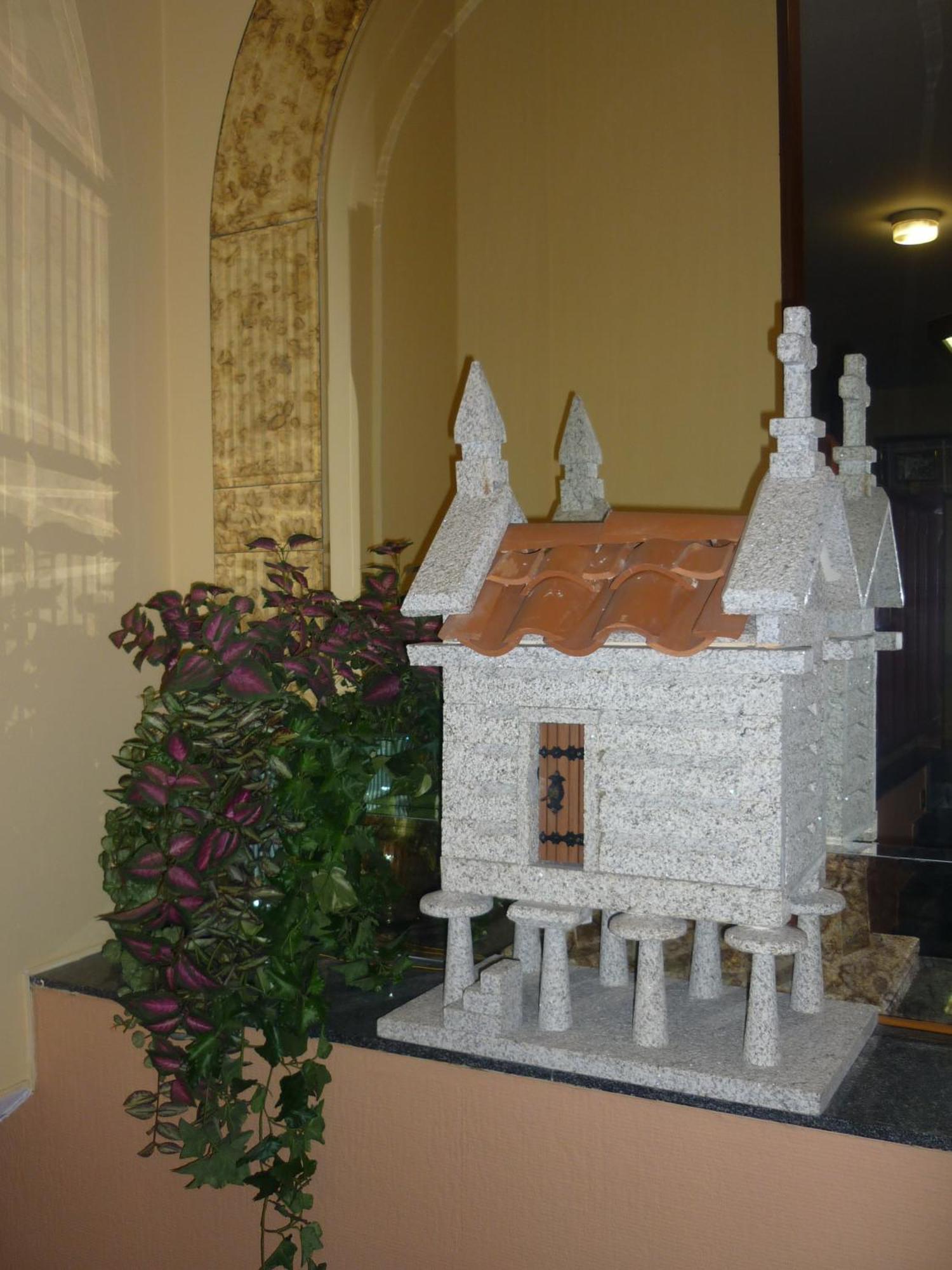 Hotel Francisco Javier *