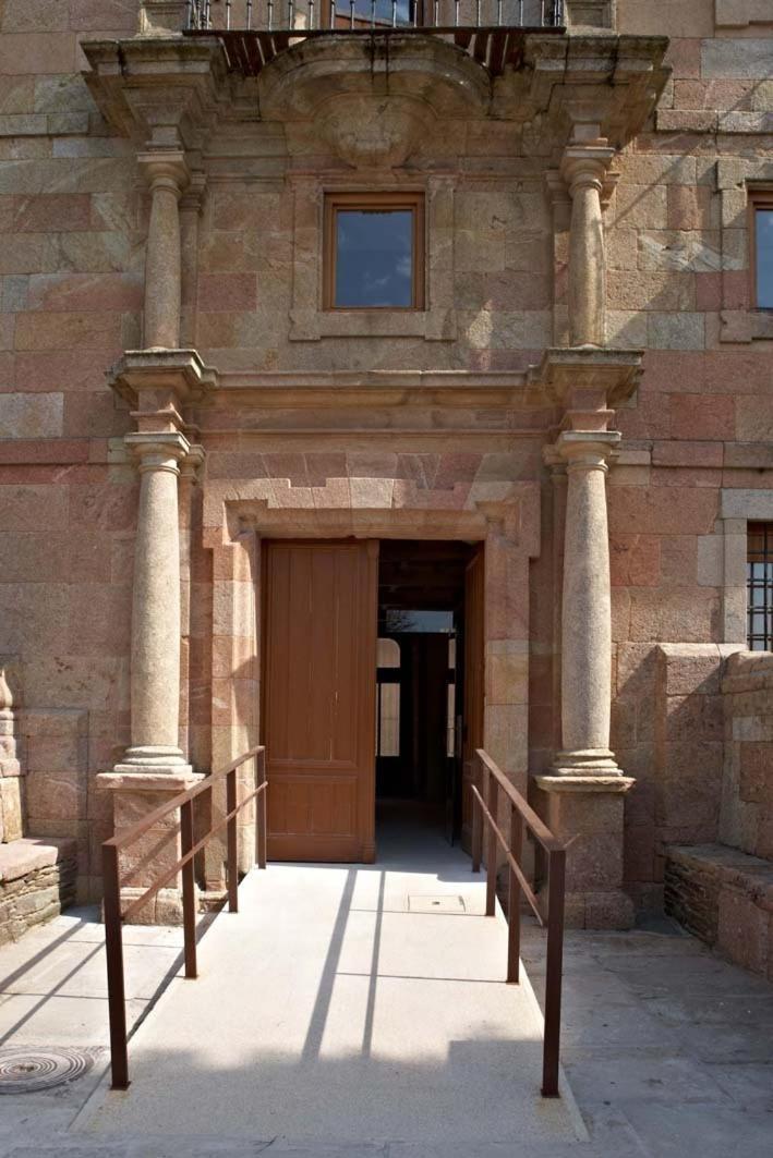 Monasterio De La Magdalena Sarria
