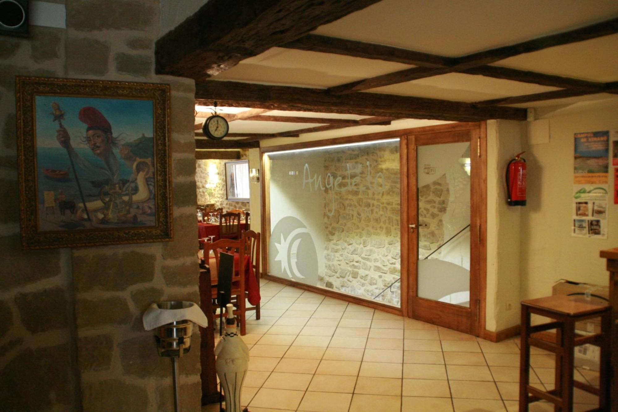 Fonda Angeleta Valderrobres
