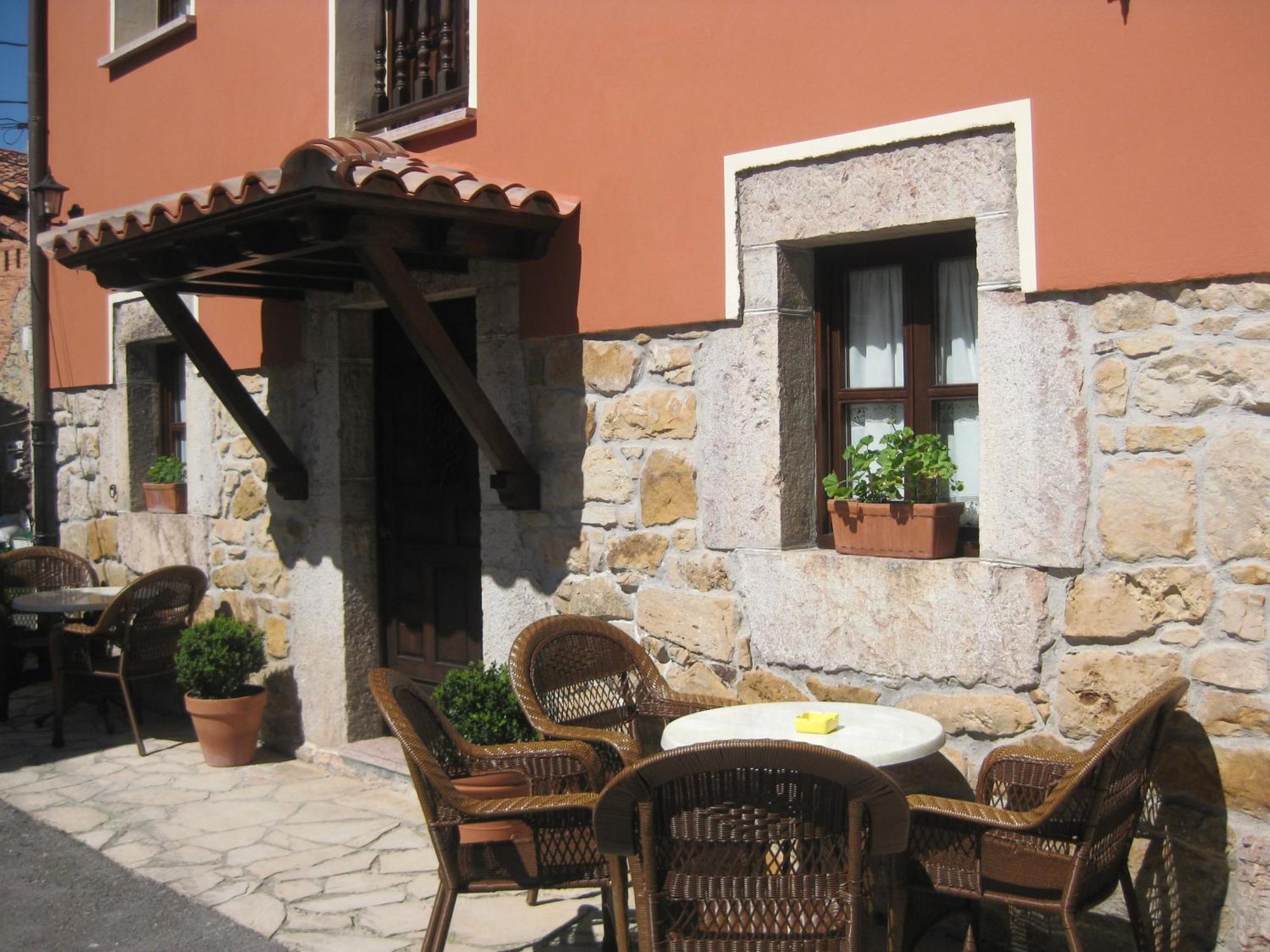 Hotel Rural Entremontes 2*