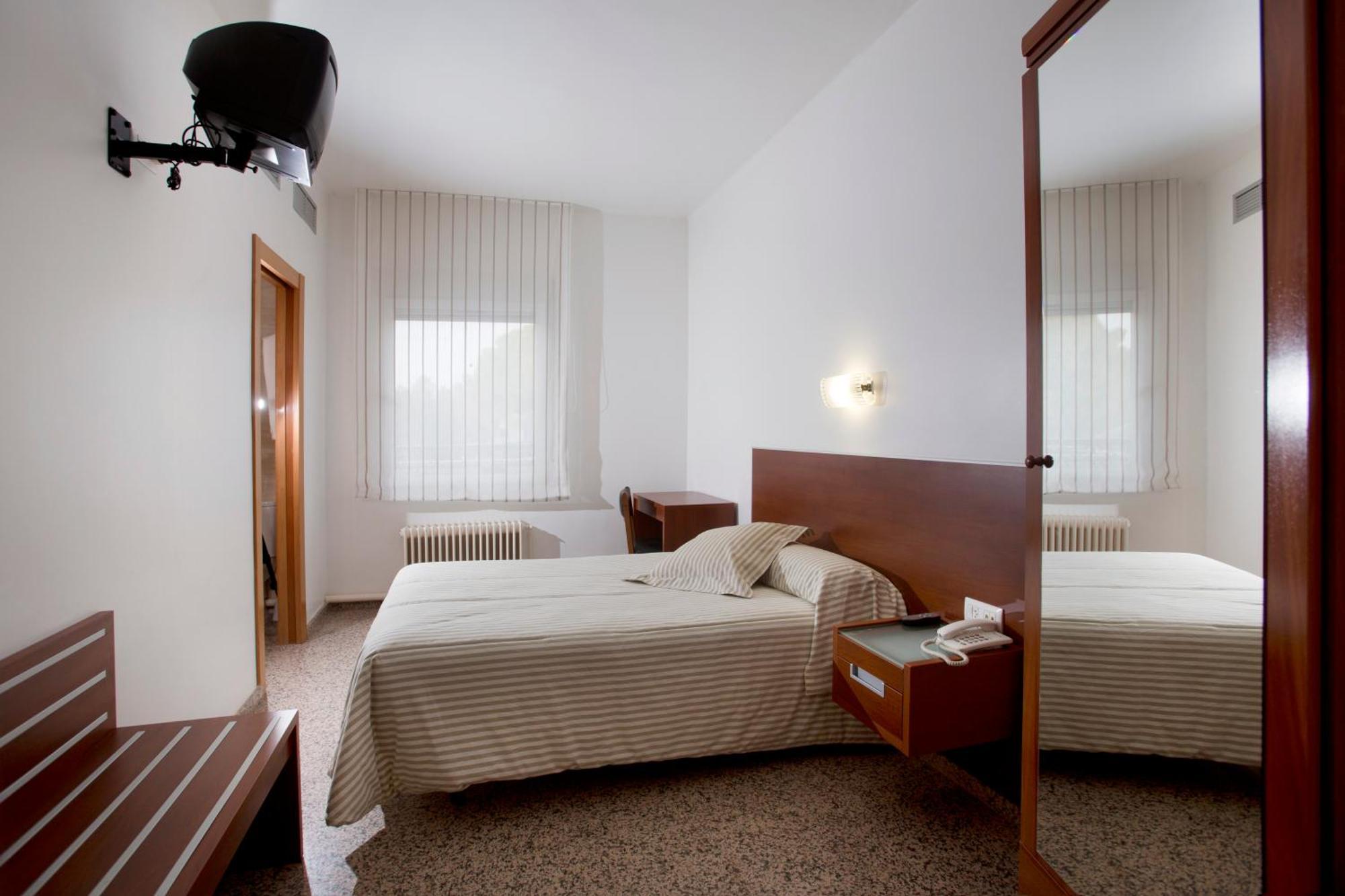 Hotel Marivella 3*
