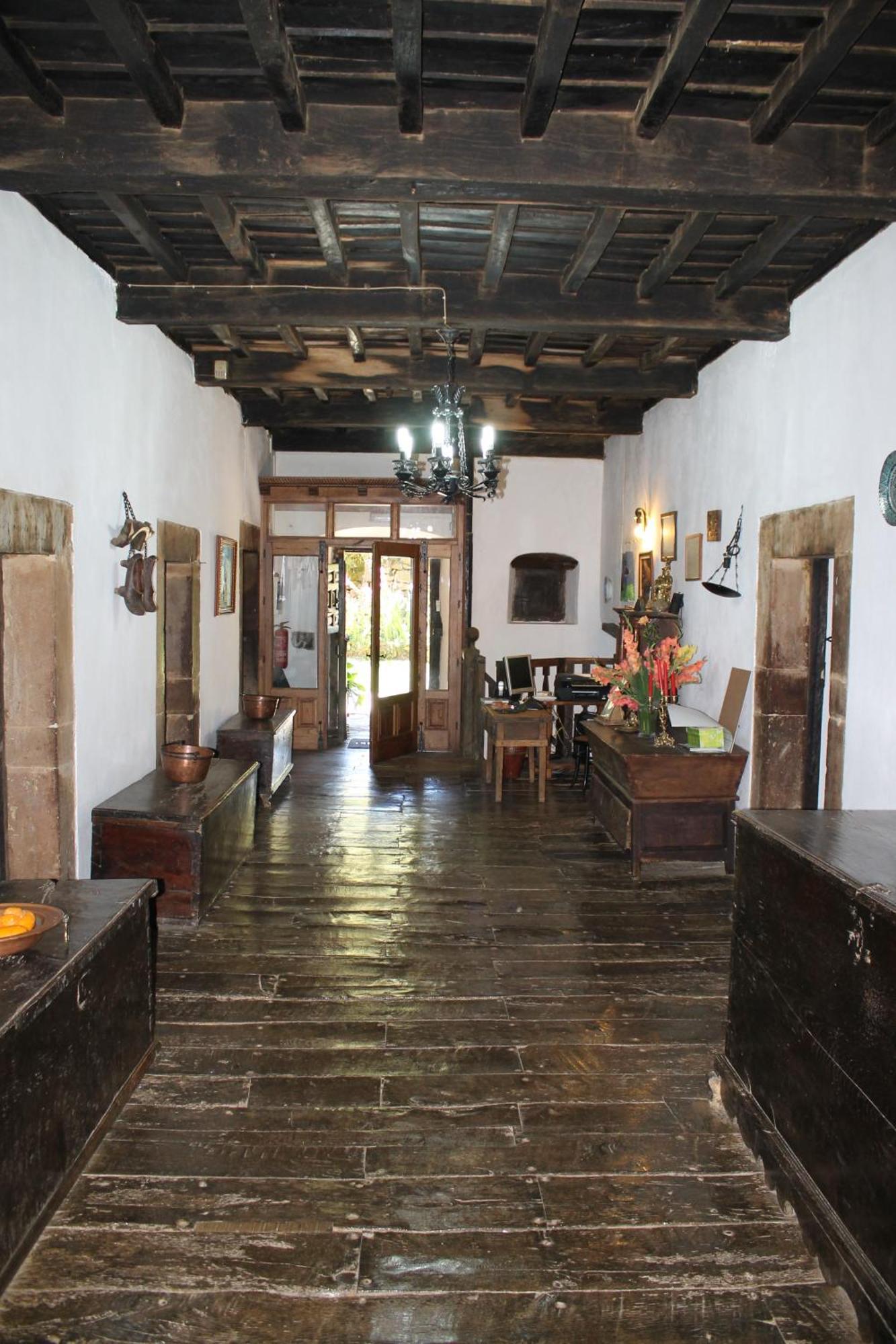 Casona De Trevino Cosgaya