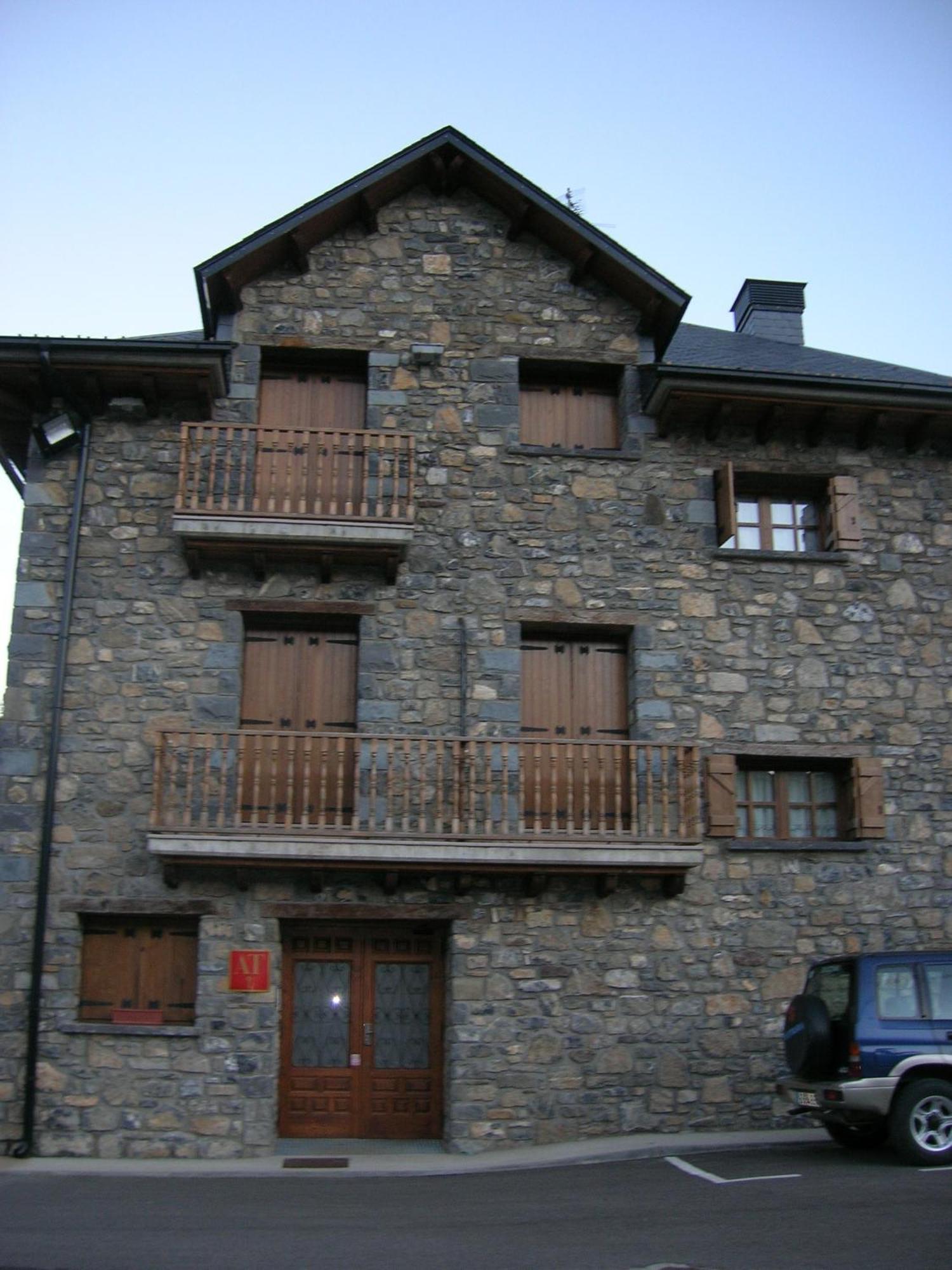 Turisticos Lavedan Tramacastilla de Tena
