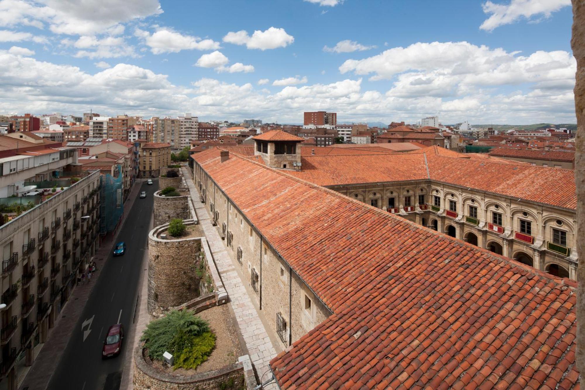 Hotel Real Colegiata San Isidoro 3*