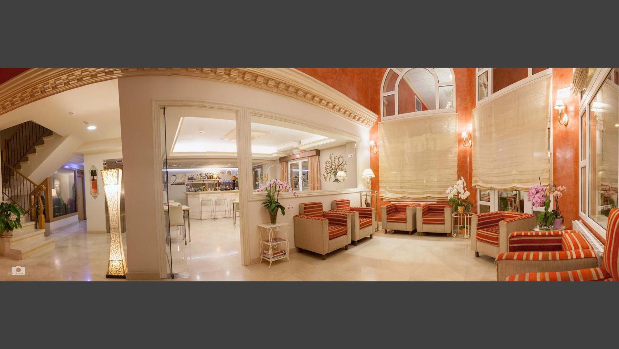 Hotel Versalles 3*